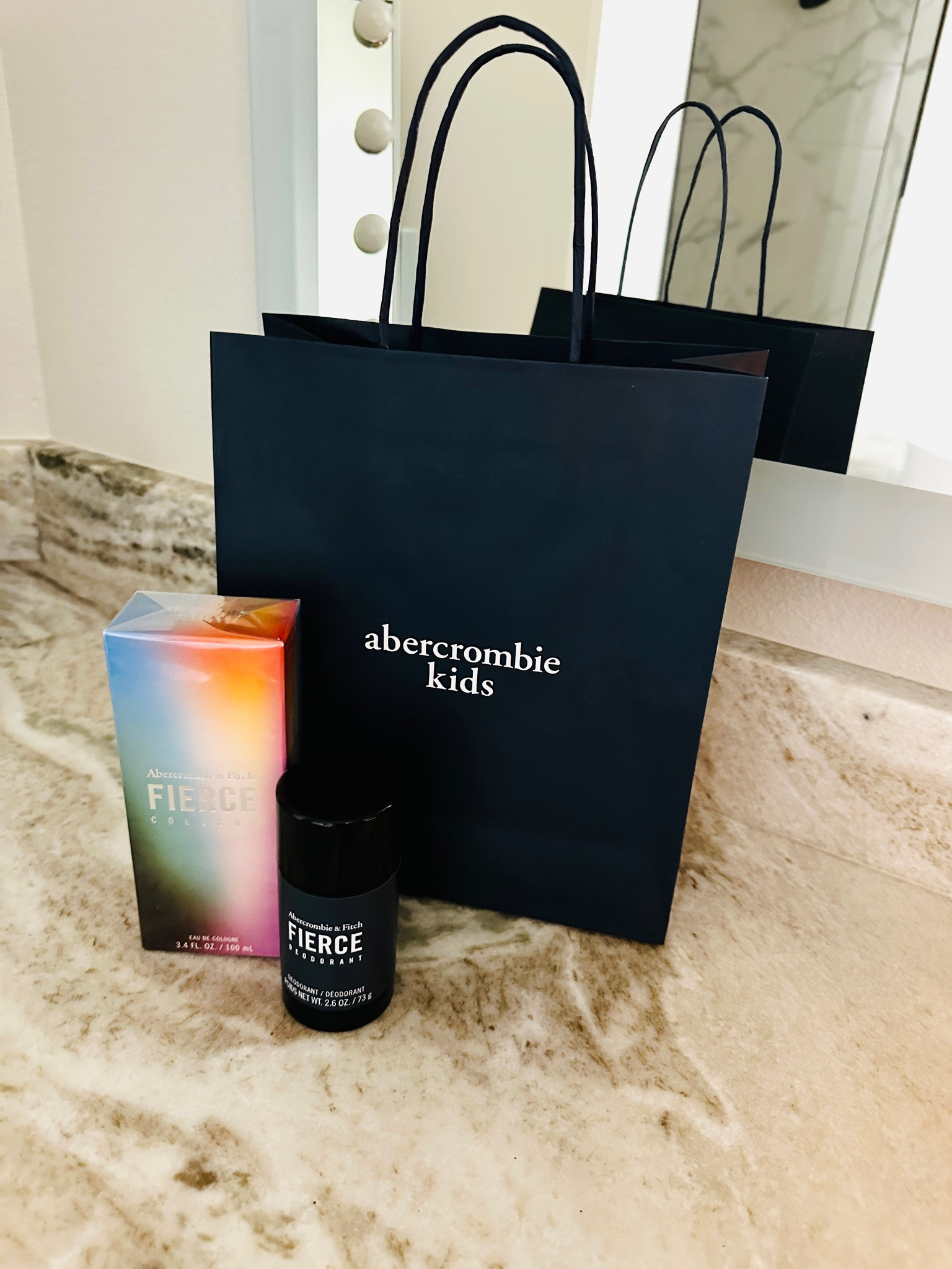 One of my favorite colognes for men!! Great idea if you need a gift idea for the upcoming holiday season! 

Gift ideas for him | Christmas gifts | cologne | dad gifts | men gifts | boyfriend gifts | teenager gift | boy gifts

#LTKHoliday #LTKMens #LTKGiftGuide