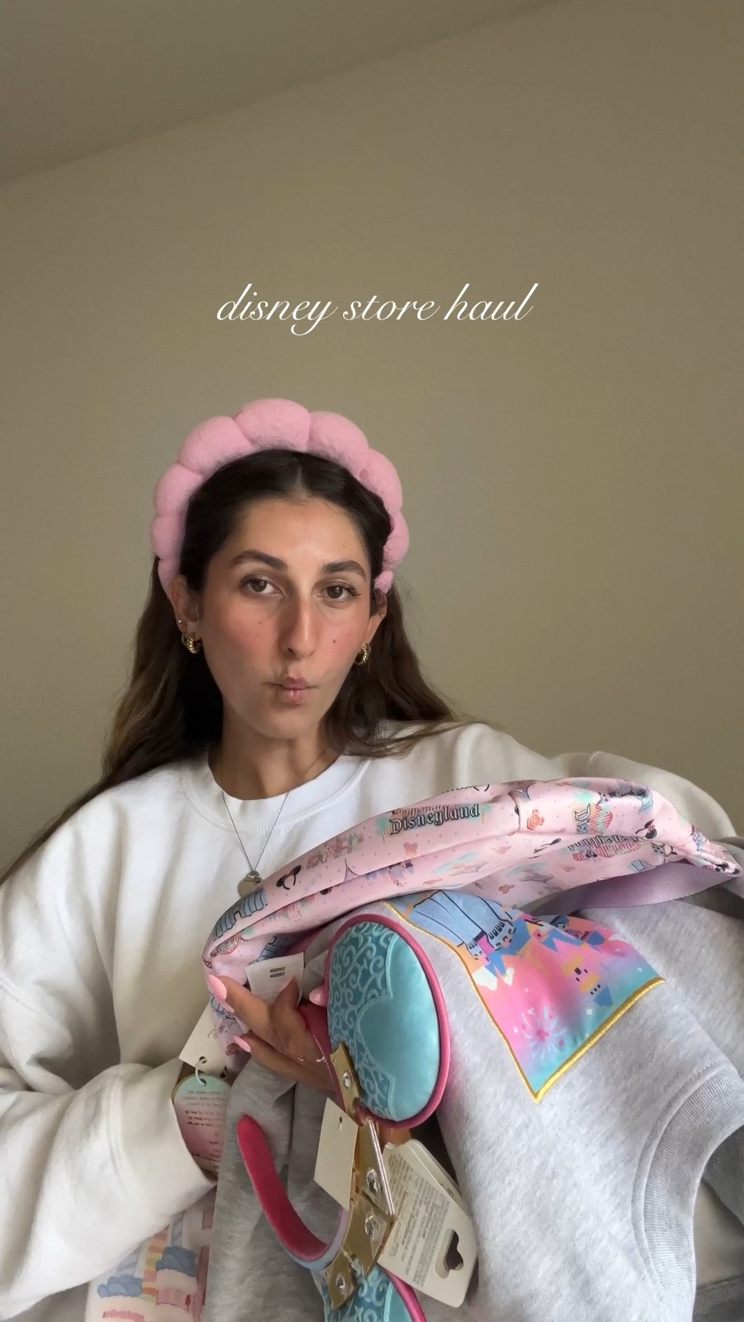 Recent Disney store haul ✨

Aurora ears, Disney Parks x Stoney Clover Lane crewneck and jumbo fanny! Still some pieces left in this collection! 

Ig: @jkyinthesky 

#disney #disneystore #disneyland #disneyparks #disneystyle #disneygirl #disneyaesthetic #stoneyclover #stoneycloverlane #disneyapparel #disneyshopping #disneyhaul #disneymerch 

#LTKItBag #LTKStyleTip #LTKFamily