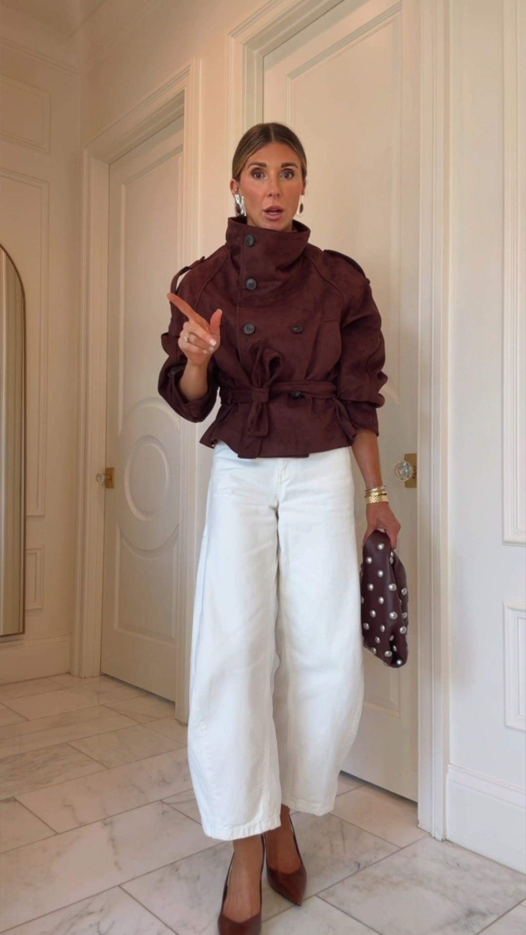 One of my favorite pairs of wide leg jeans for fall. I suggest sizing down one size
