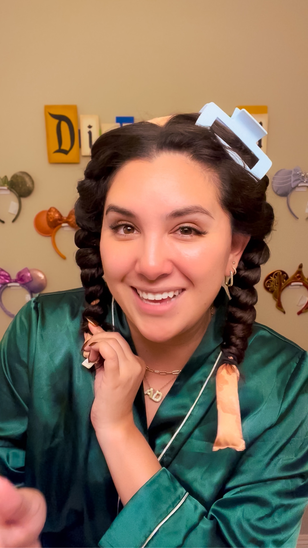 🧖🏻‍♀️Sundays are for slowing down, recharging, and giving my skin the care it deserves. 

✨My Sunday reset always includes a full skincare routine with my favorites— a gentle cleanser, balancing toner, and acne foaming cleanser when I need it.

It’s important to have hydrating essentials that leave my skin glowing and refreshed so I also use moisturizers and other creams. 

🤍Prioritizing wellness from the inside out helps me feel more grounded and ready to take on the week. If you’re into clean, effective skincare, these are must-haves for your weekly reset ritual. 💧🌿 

Can’t wait for you to start using these in your routine 🥰

Sunday Reset, Tula Skincare, Skincare Routine, Wellness Journey , Self Care Sunday, Clean Beauty, Skincare favorites, Angie’s Magical Style, Heatless Curls

#LTKBeauty #LTKStyleTip