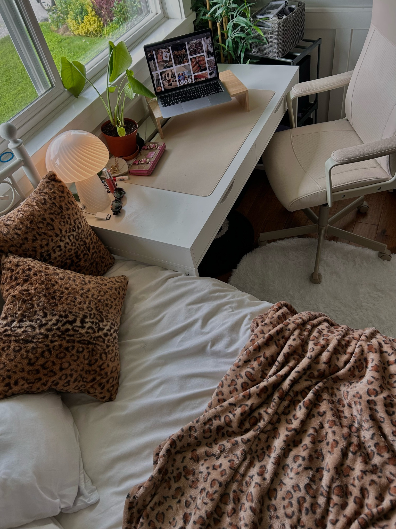 Pinterest board room 🌟

#LTKhome #LTKcanada