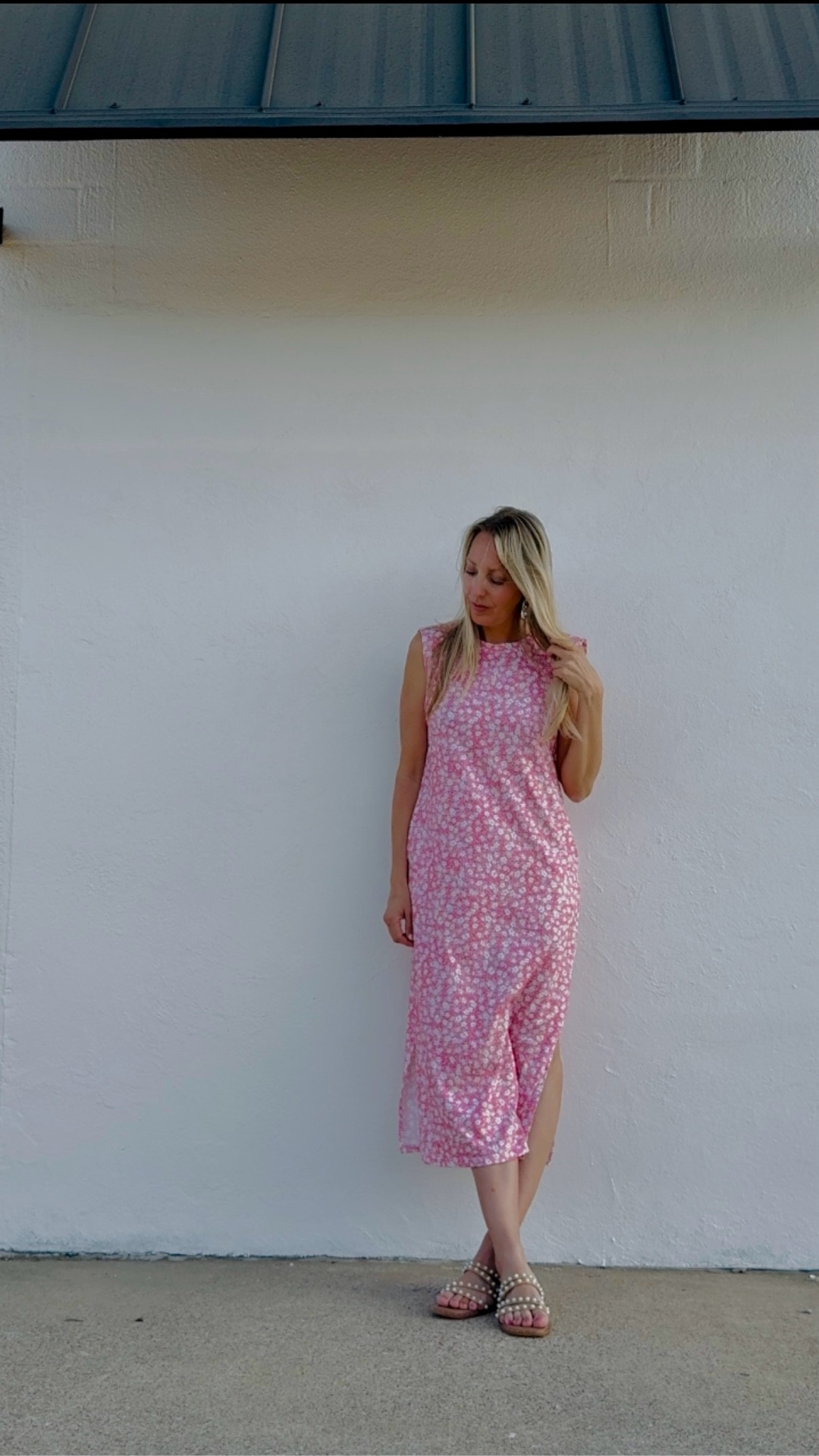 Just a girl, in a floral dress, living her best life, one outfit at a time 🌸💕 

#dress #floraldress #naggoo 

#LTKootd #LTKOver40 #LTKmomlife