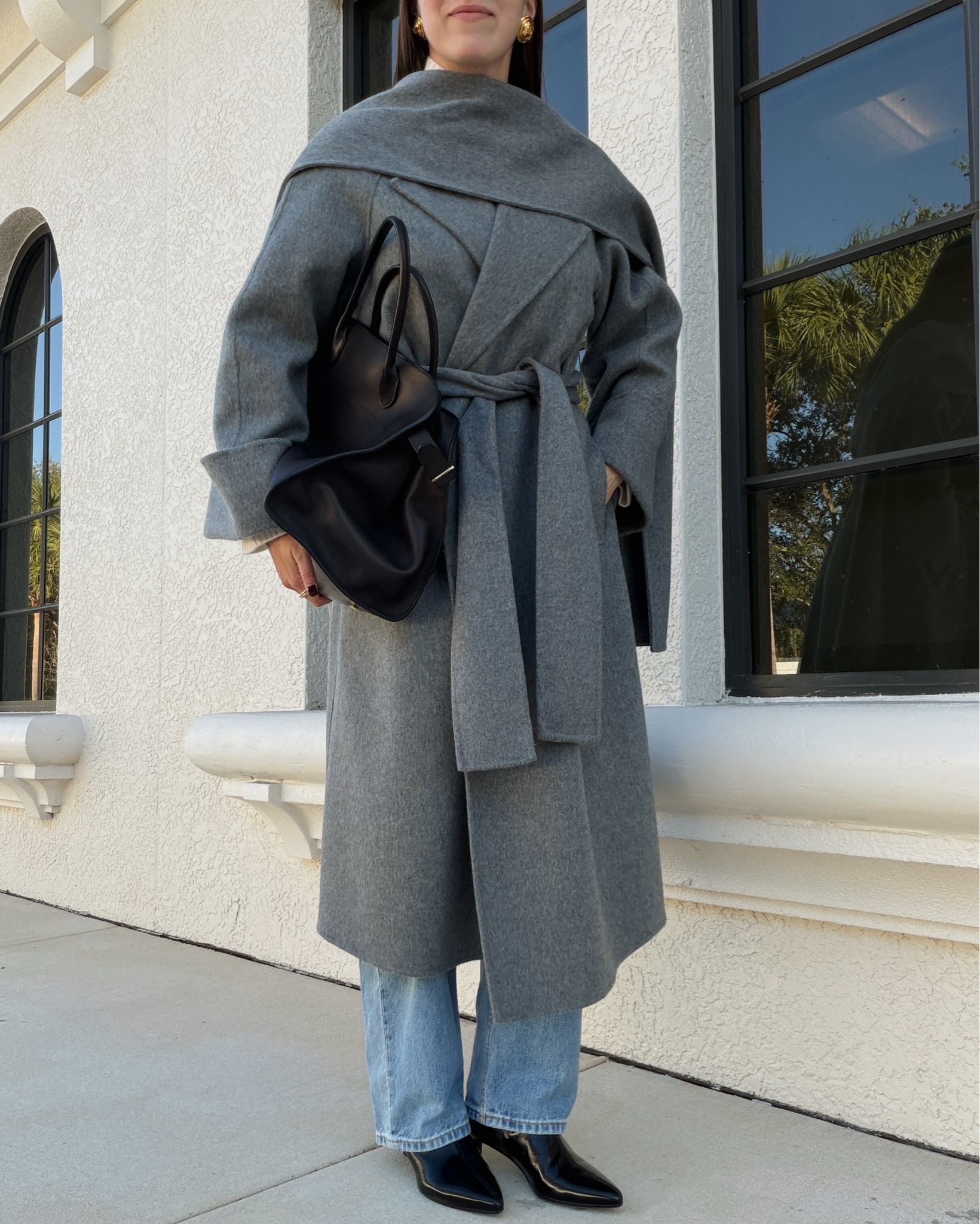 Fall coat, jeans, fall boots, scarf coat, suede bag



#LTKStyleTip #LTKootd #LTKHoliday