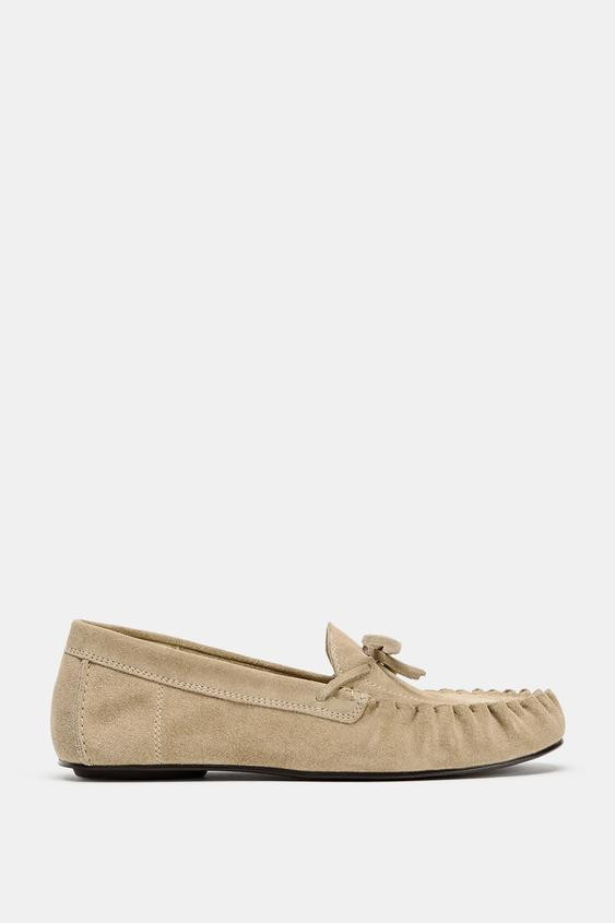 SPLIT SUEDE LOAFERS | Zara AU