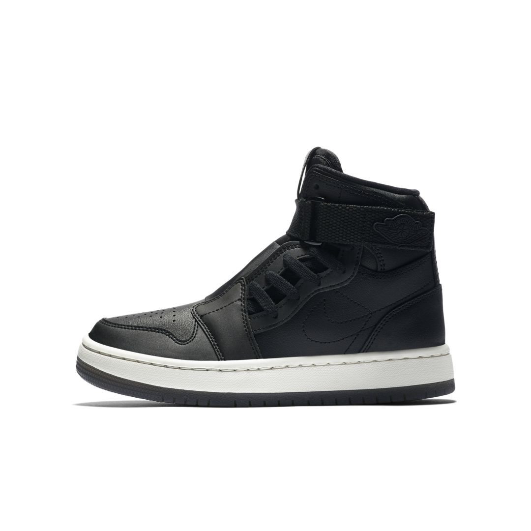 Air Jordan 1 Nova XX Women's Shoe Size 5 (Black/Sail) AV4052-002 | Nike (US)