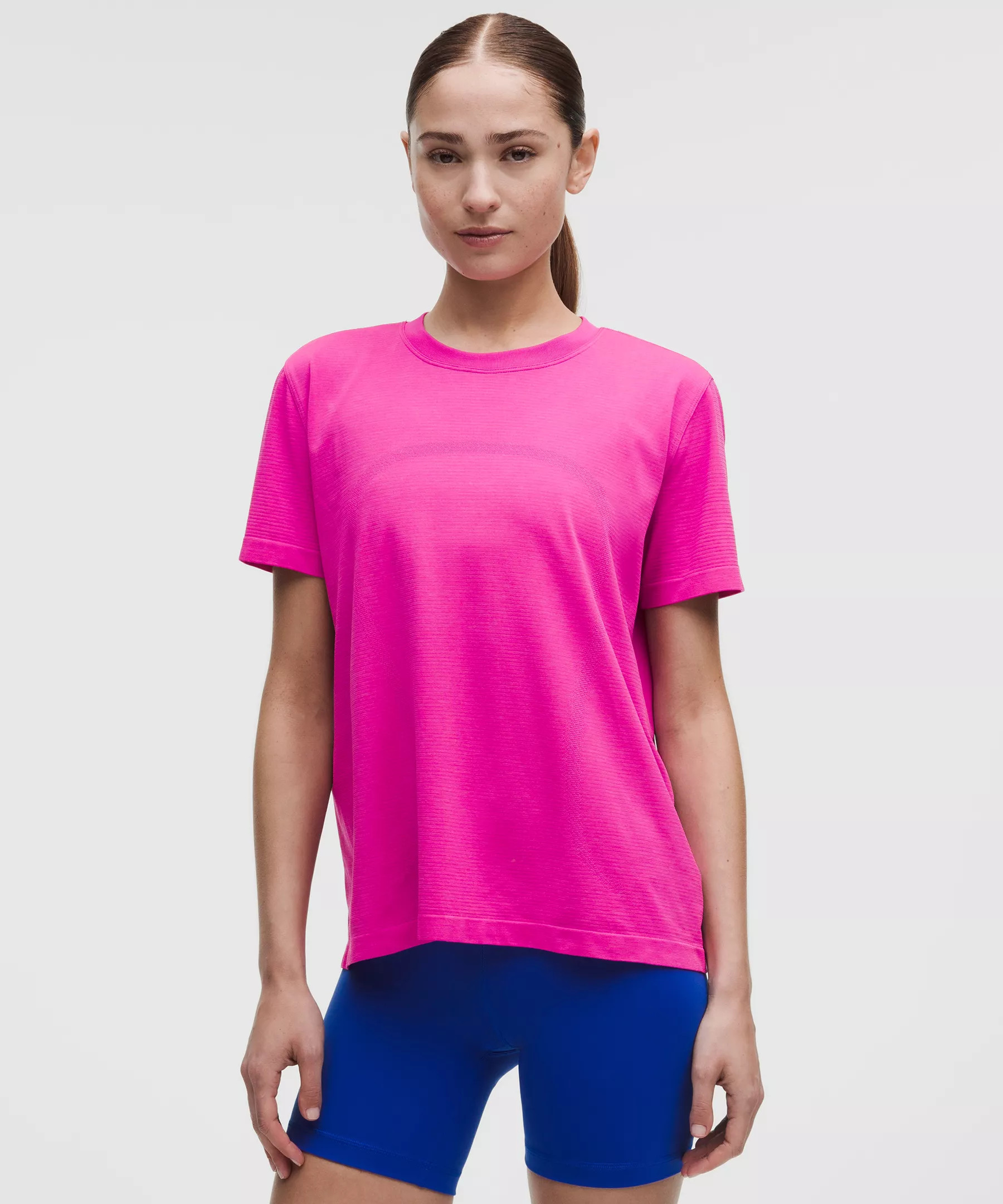 Swiftly Relaxed Short-Sleeve Shirt Hip Length *Updated Fit | Women's Short Sleeve Shirts & Tee's ... | lululemon (CA)