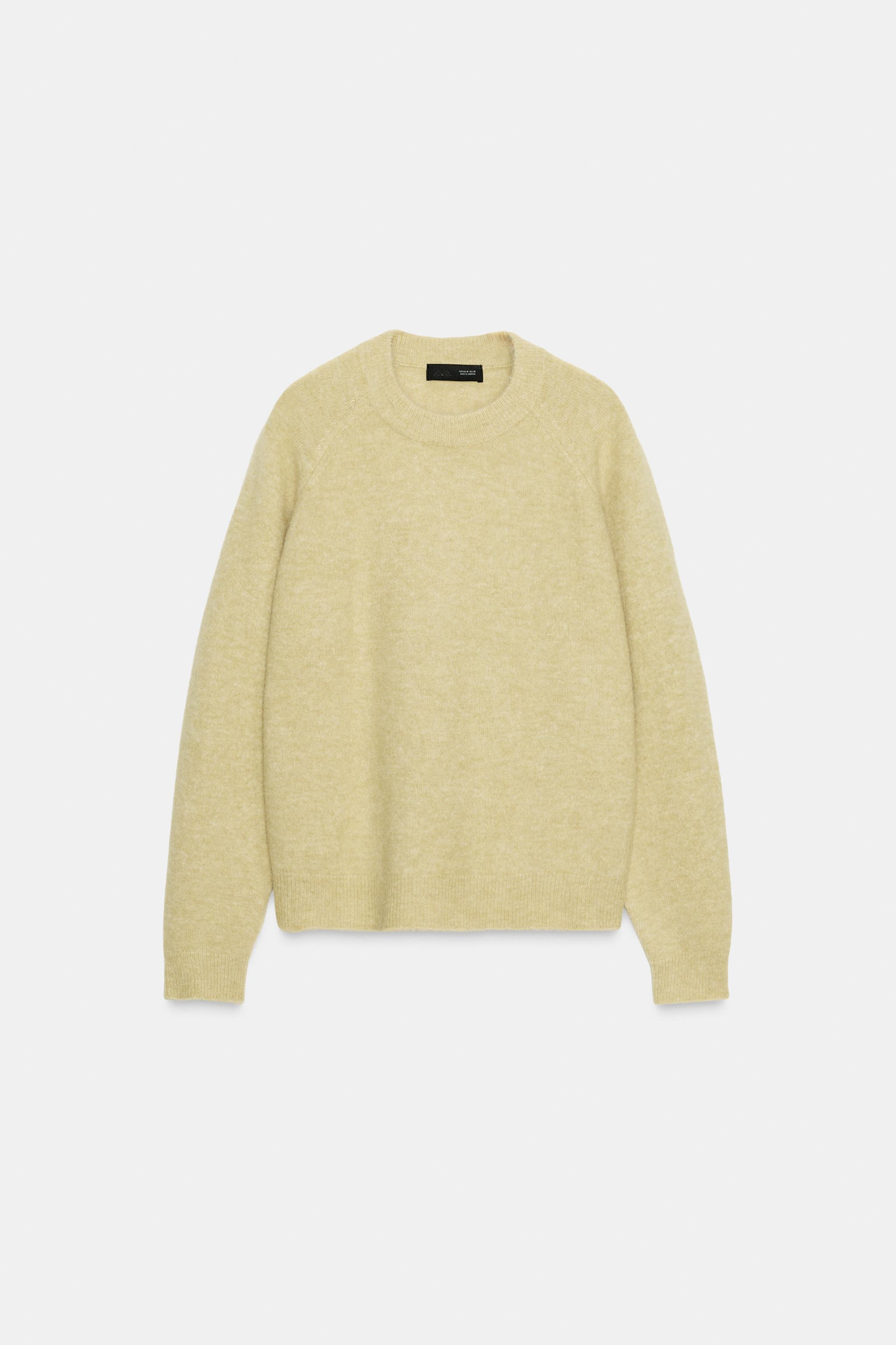 Jumper made with wool and alpaca. Round neck and long sleeve. | Zara UK