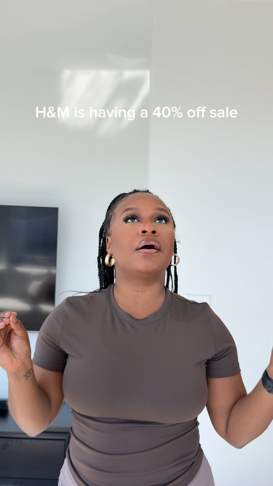 H&M is having an up to 40% off sale right now that CANT BE BEAT! Here’s everything I got for $123.55:

1. Wide Leg Linen Blend Pants - $23.99

2. Wide Leg Dress Pants - $21.99

3. Knit Sweater - $19.99

4. Wide Leg Drawstring Pants - $14.99

5. Loose Fit Shirt - $17.49

#LTKSaleAlert #LTKSeasonal #LTKPetite