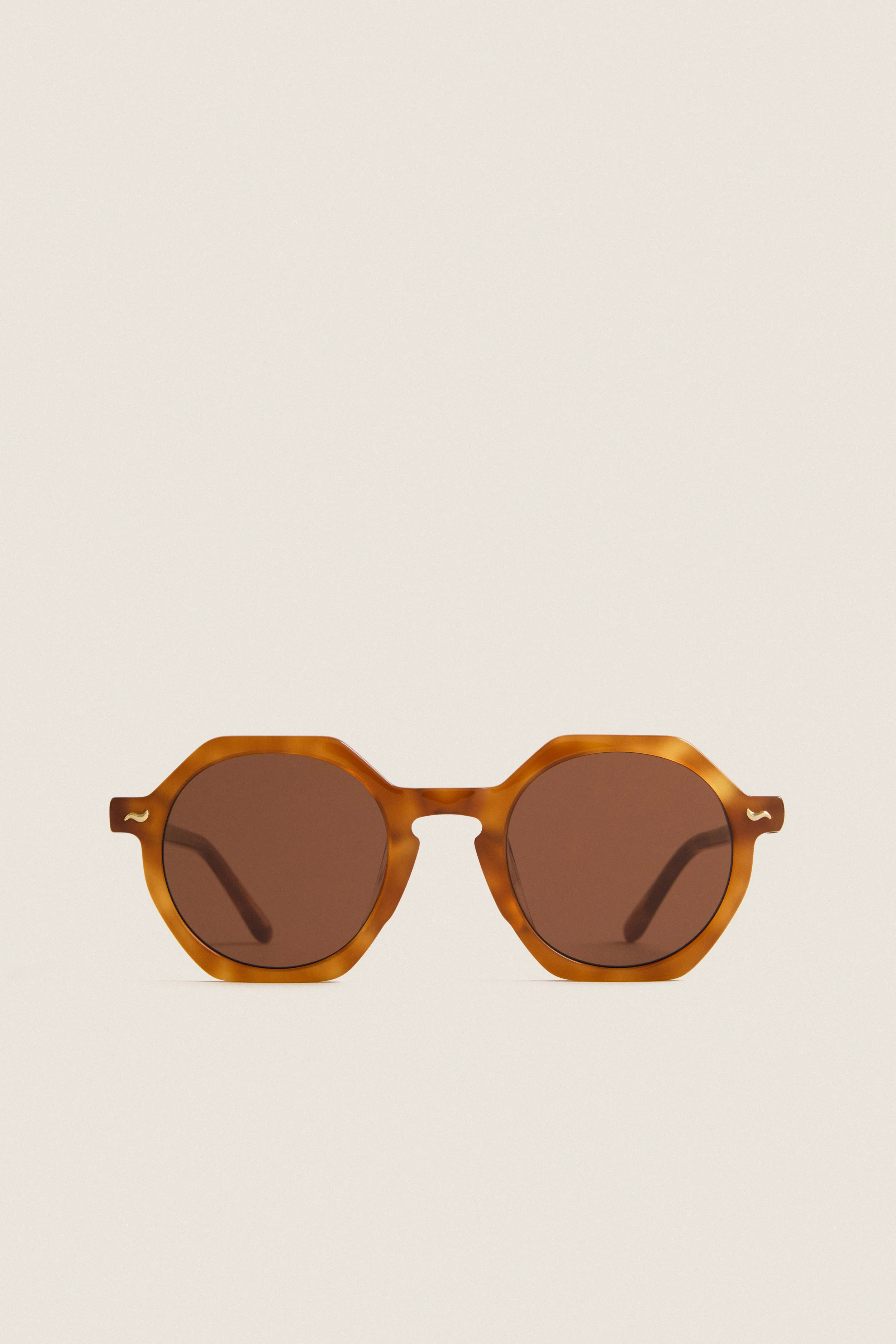 Carmelo Glaze Millie Sunglasses | Tuckernuck (US)