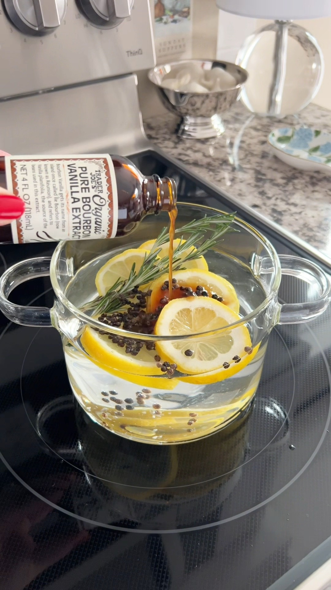 Making my home smell like summer 🍋

#LTKSeasonal #LTKHome