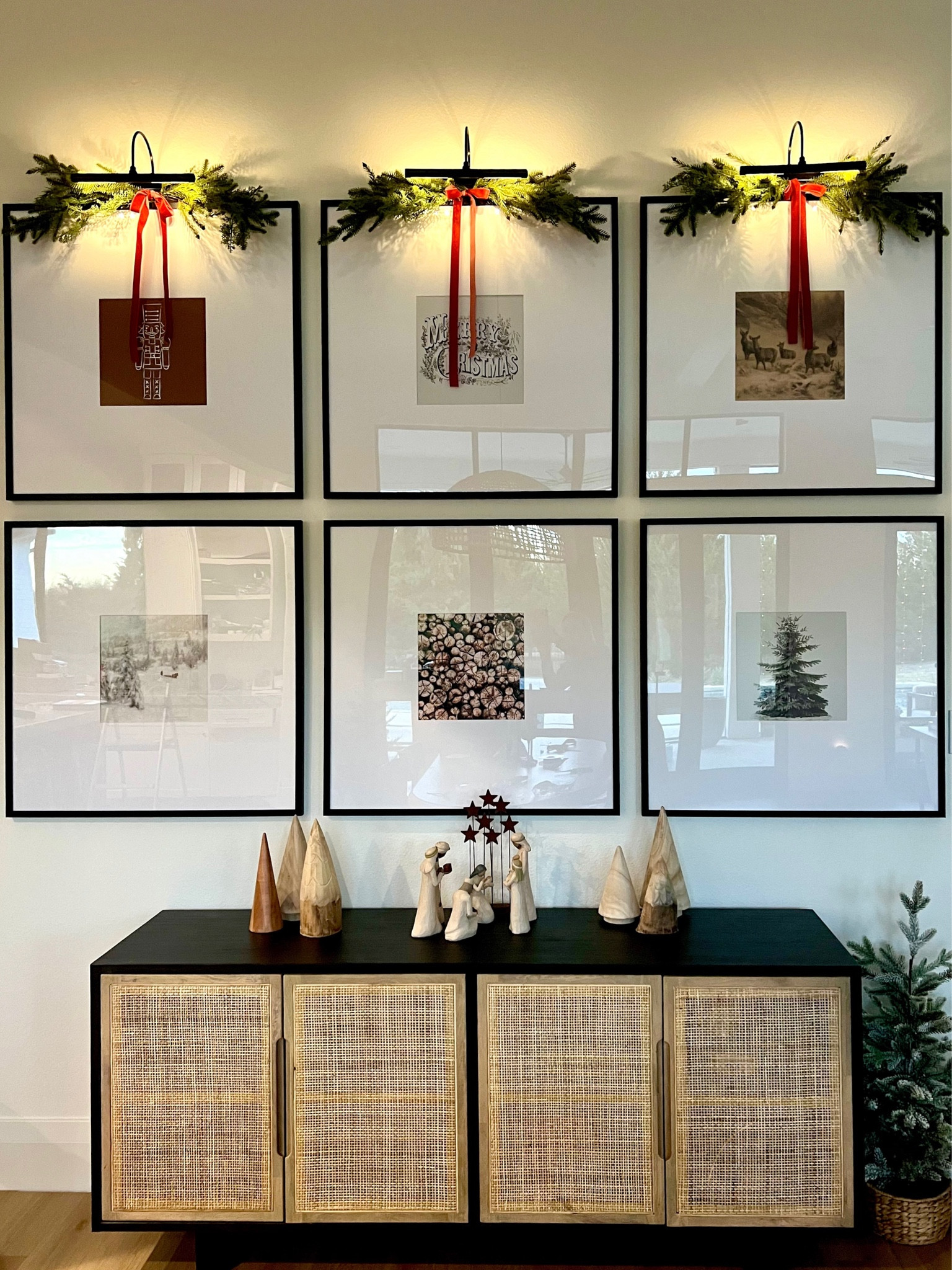 Oversized gallery wall frames, Christmas, swag, Christmas decor, battery operated gallery wall lights