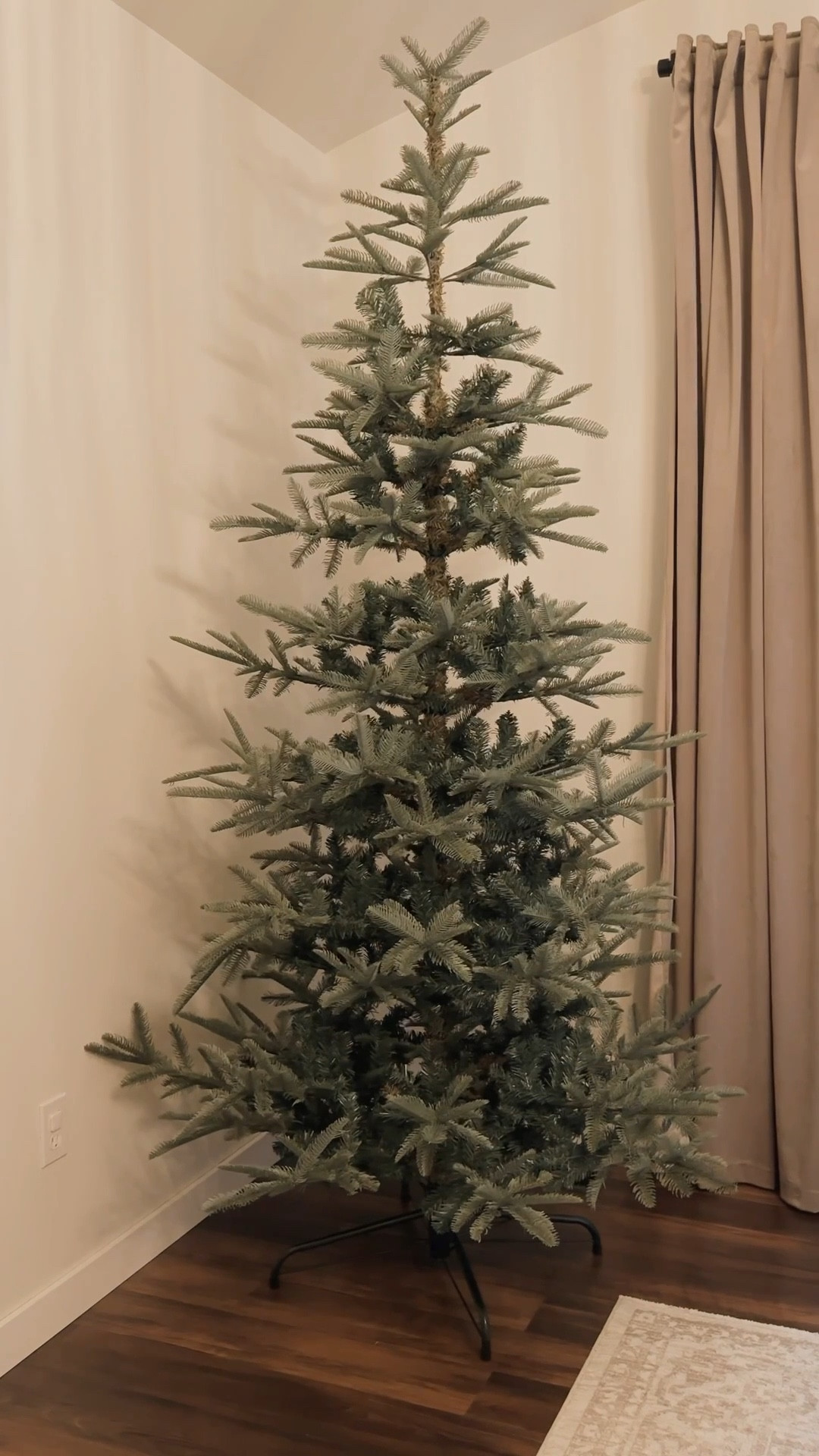 The perfect Christmas tree for our bedroom 🎄😍 this is the 8’ King Noble Fir ✨

#LTKSeasonal #LTKHome