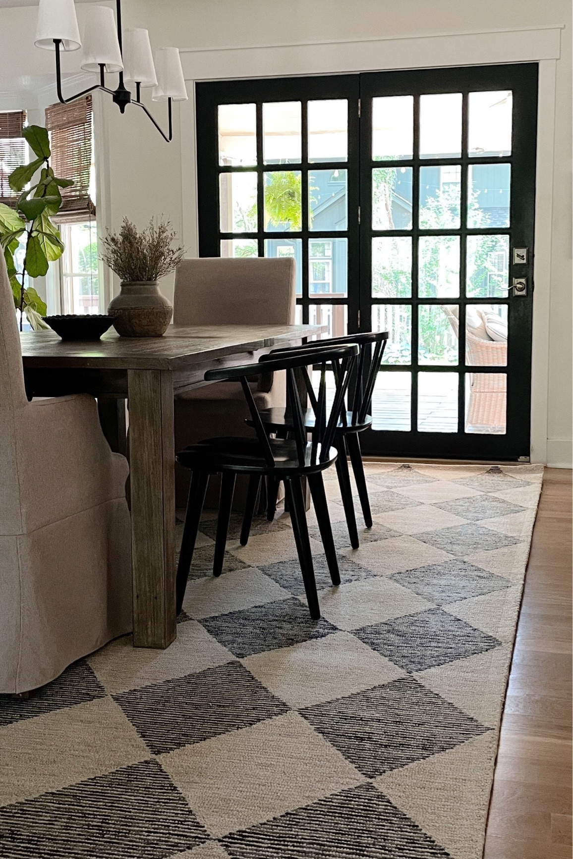 Talk about a stunner!  This rug is checking all my boxes.  And guess what…it’s on sale today!  

#LTKhome #LTKsalealert
