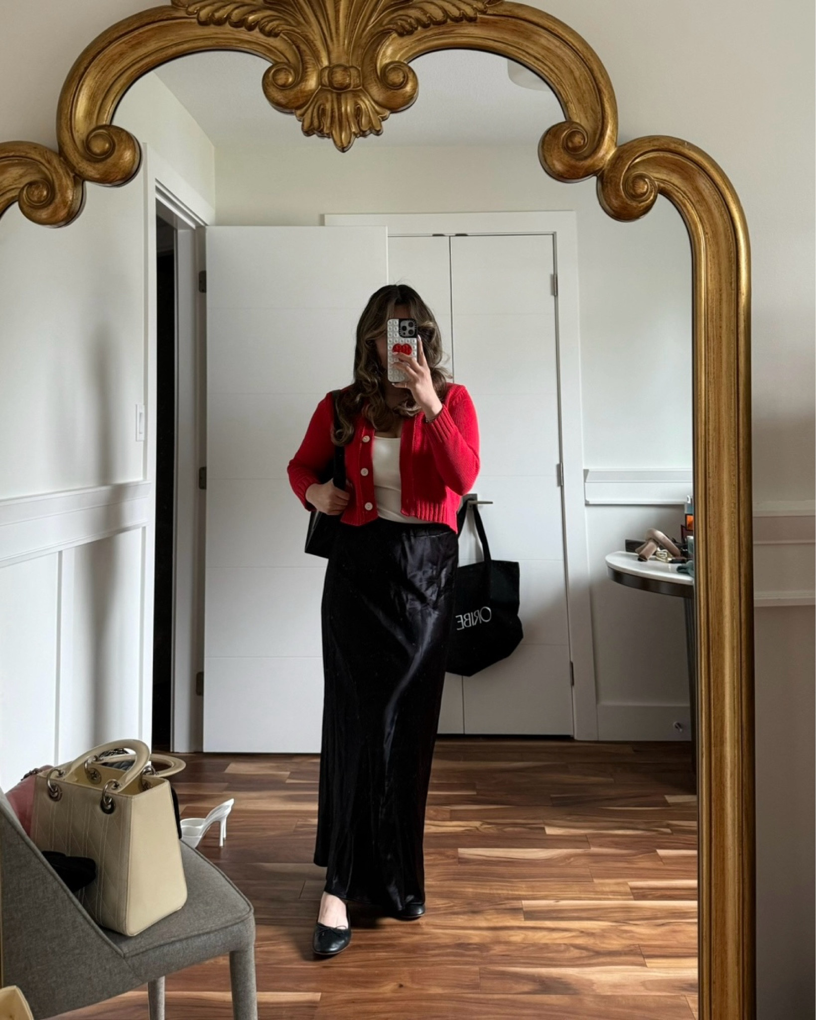 pop of red moment 🍒

#LTKworkwear #LTKstyletip #LTKcanada