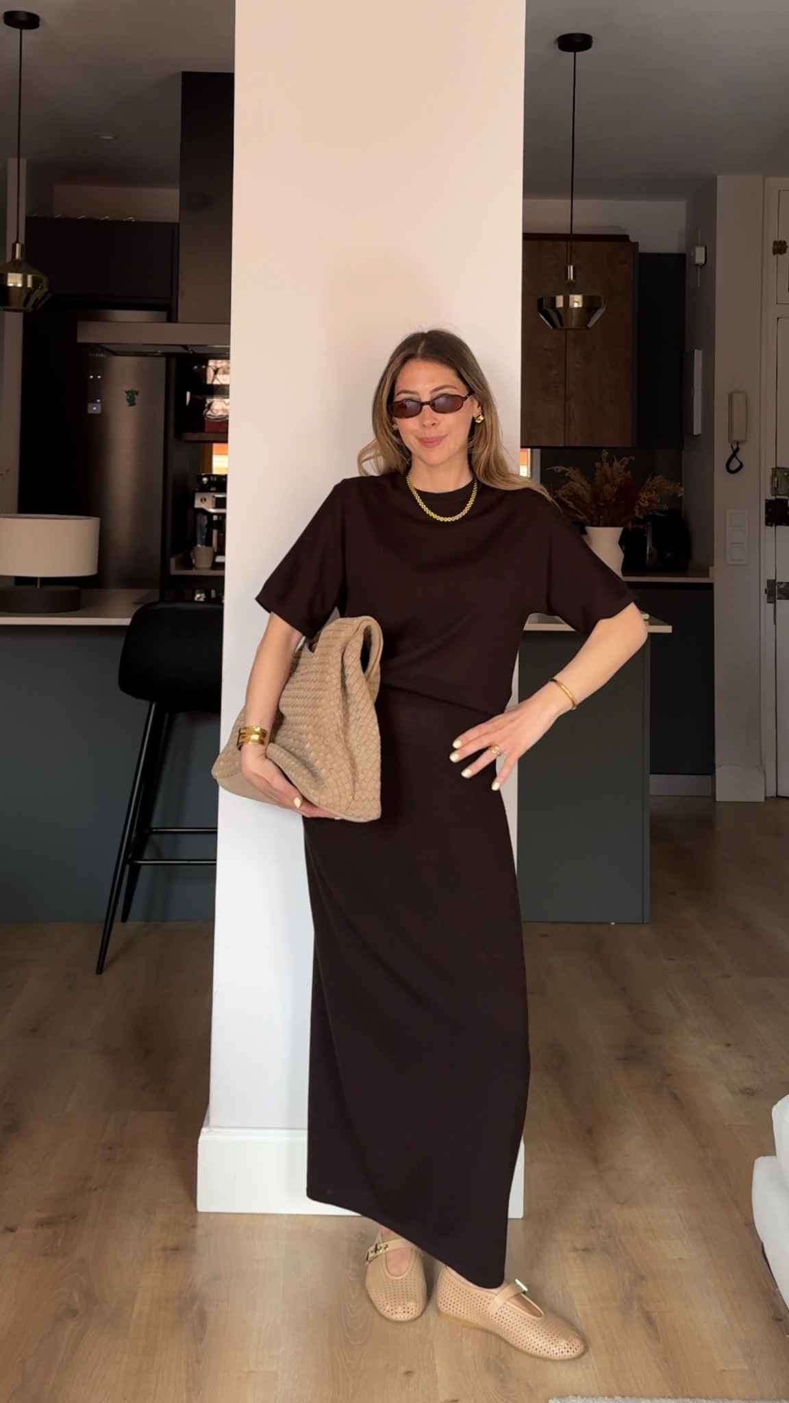 New brown set at COS🤎🤎


Braunes Outfit braunes Maxi Kleid braunes Maxi Rock, brown maxi skirt, brown T-shirt, cos spring, spring outfit, Frühlingsoutfit

#LTKdeutschland #LTKkleider #LTKeurope