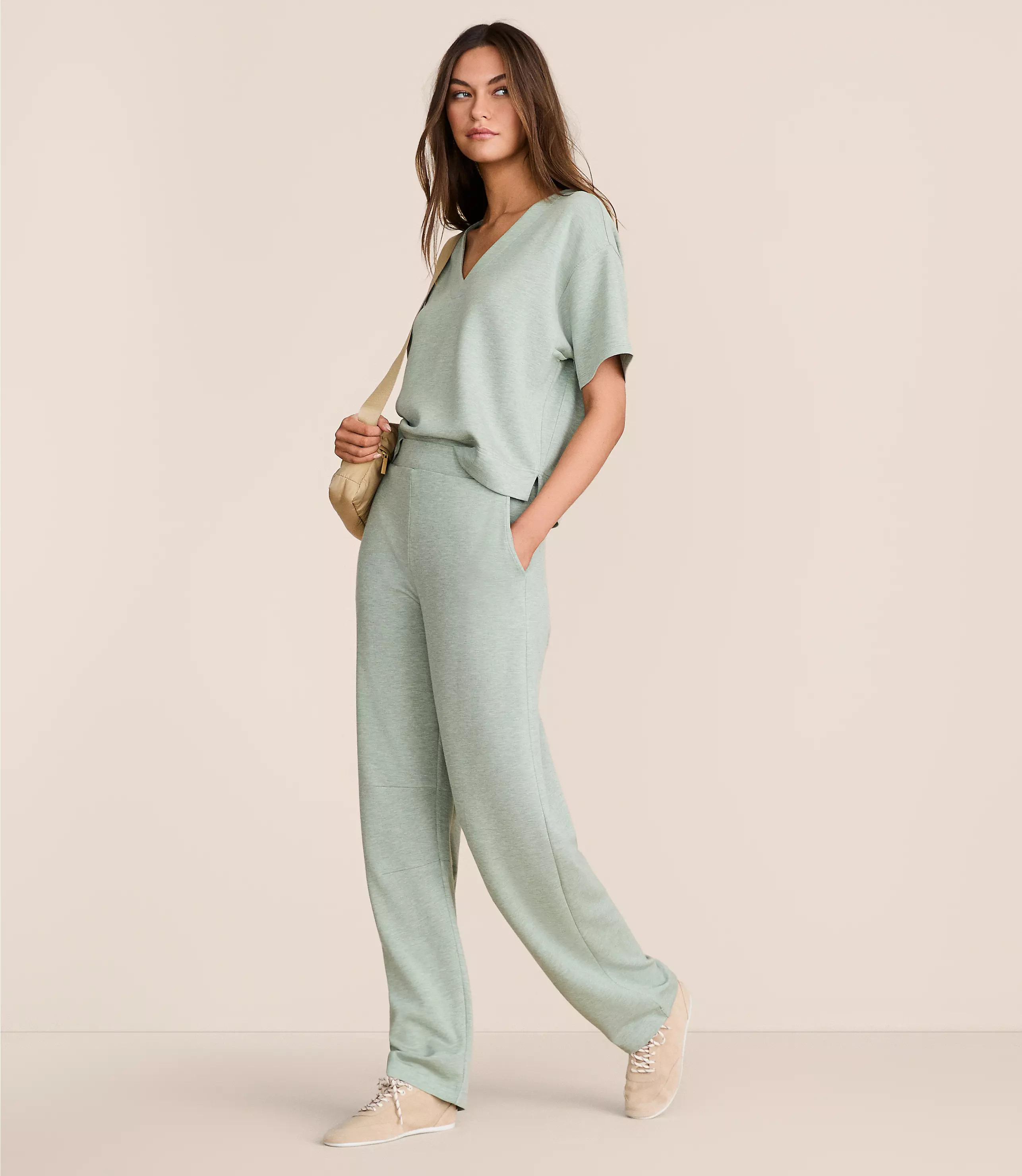 Lou & Grey Scubasoft Relaxed Taper Pants | LOFT