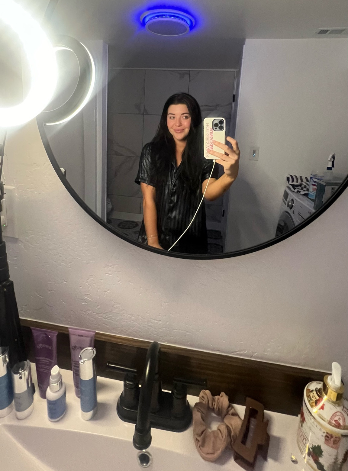 Skincare, silk pajamas, pajama set, skincare routine


#LTKbeauty