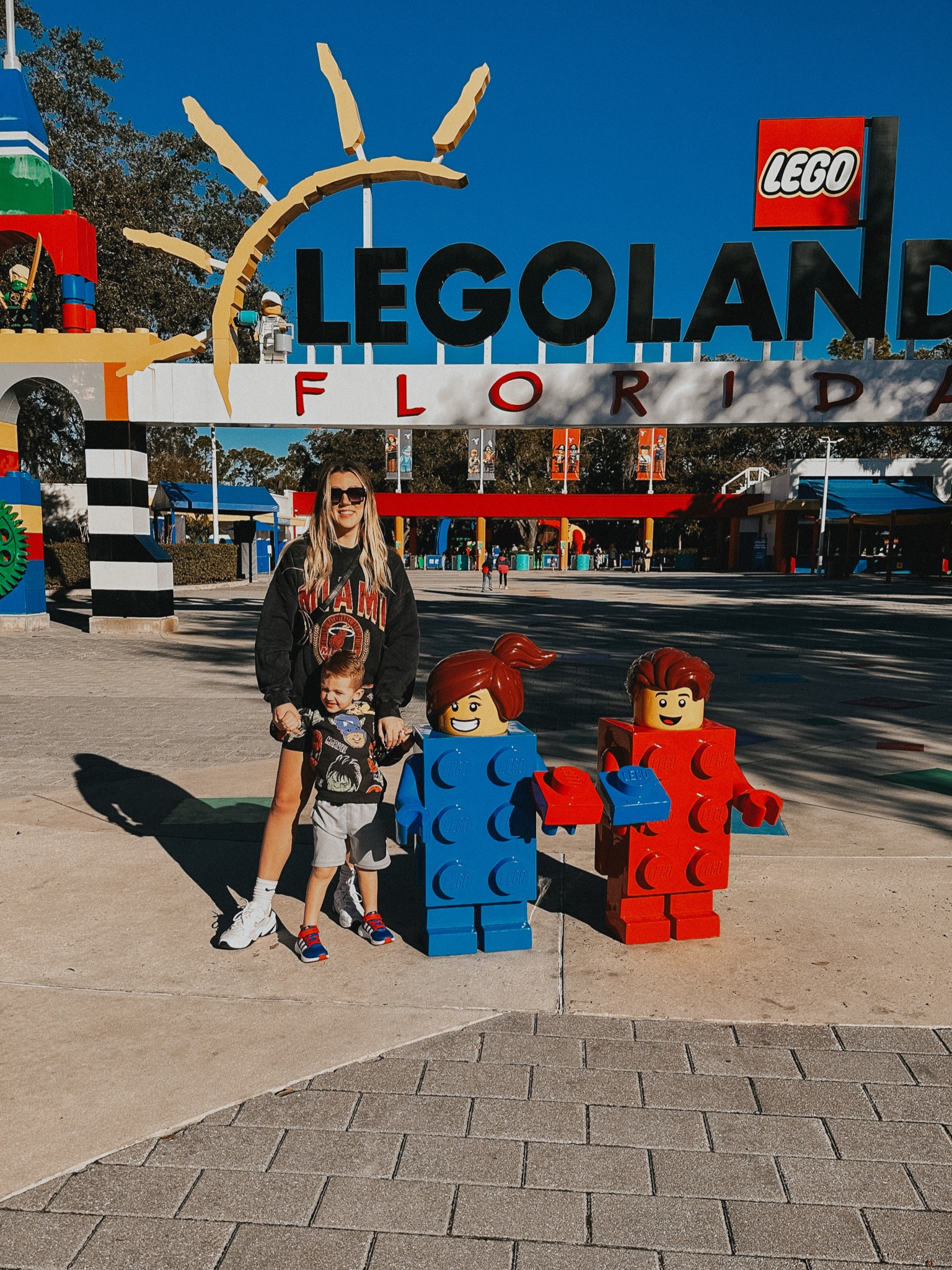 Comfy Legoland outfit! And don’t hate the dad shoes, my feet have been chillin’ on clouds ☁️ 

#LTKtravel #LTKFind #LTKstyletip