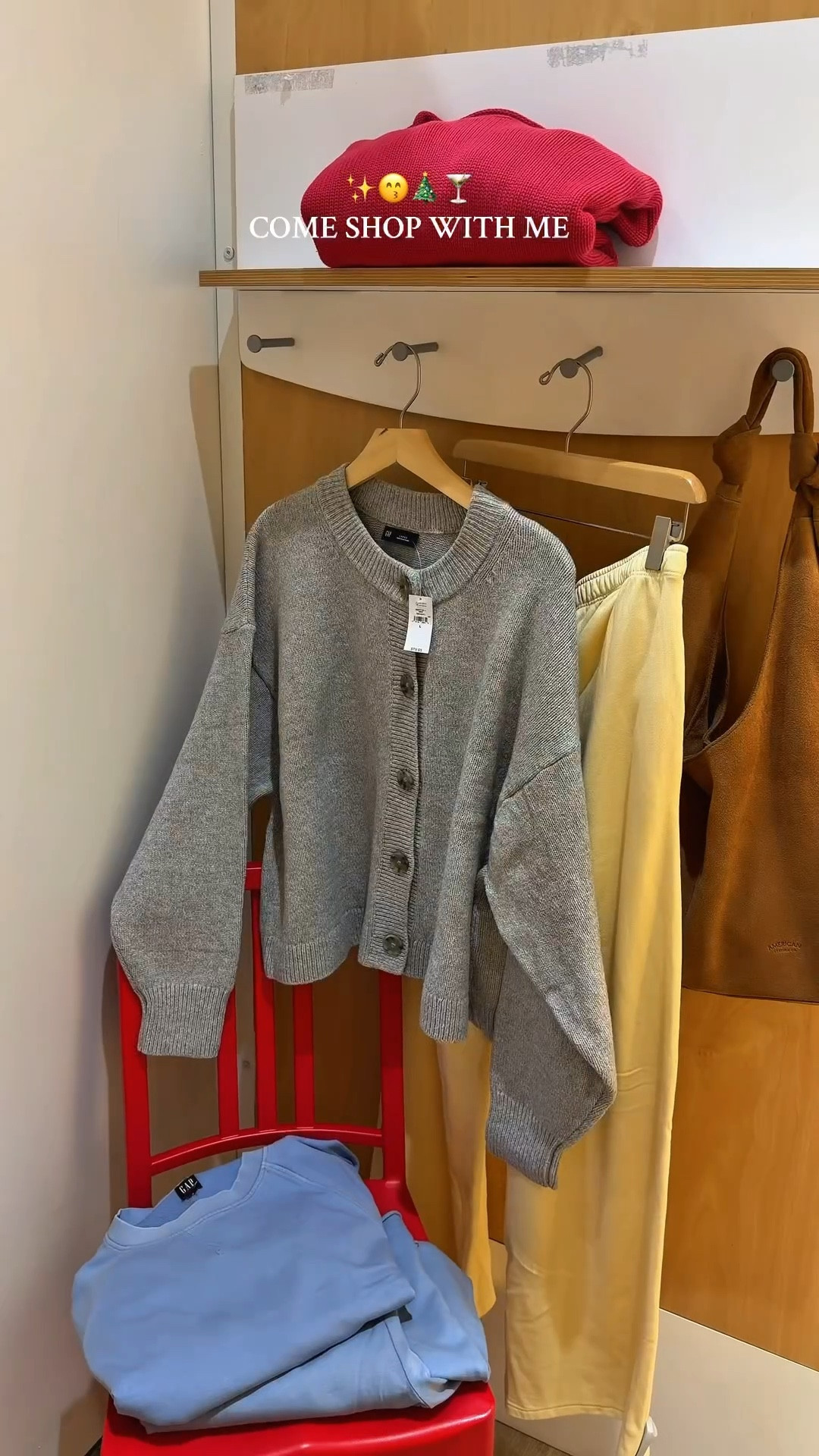 gap is currently having their sale online so go check it out 😙

#LTKHoliday #LTKootd #LTKGiftGuide