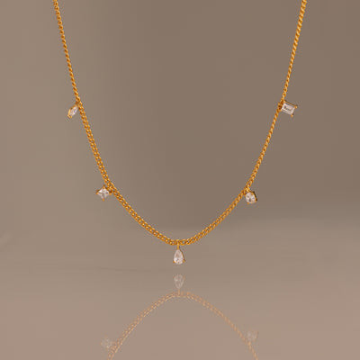 Diamond Station Curb Necklace in 18K Gold - 18K Gold / One Size | Caitlyn Minimalist