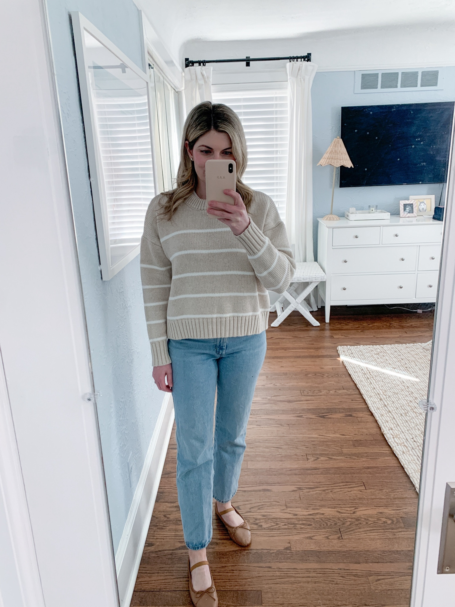 Spring outfit idea, spring sweater 

#LTKshoecrush #LTKfindsunder50