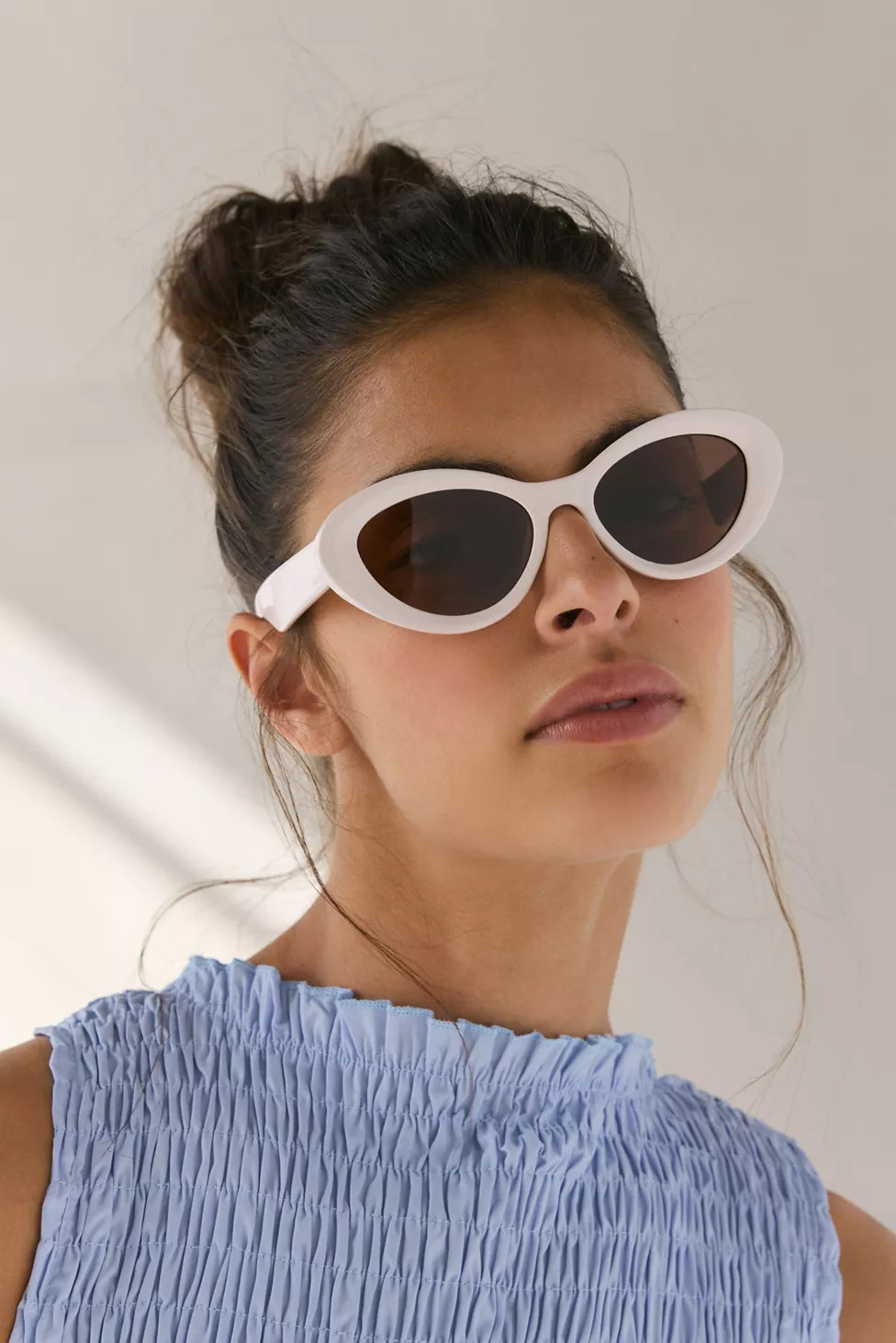 Taylor Retro Oval Sunglasses | Urban Outfitters (US and RoW)