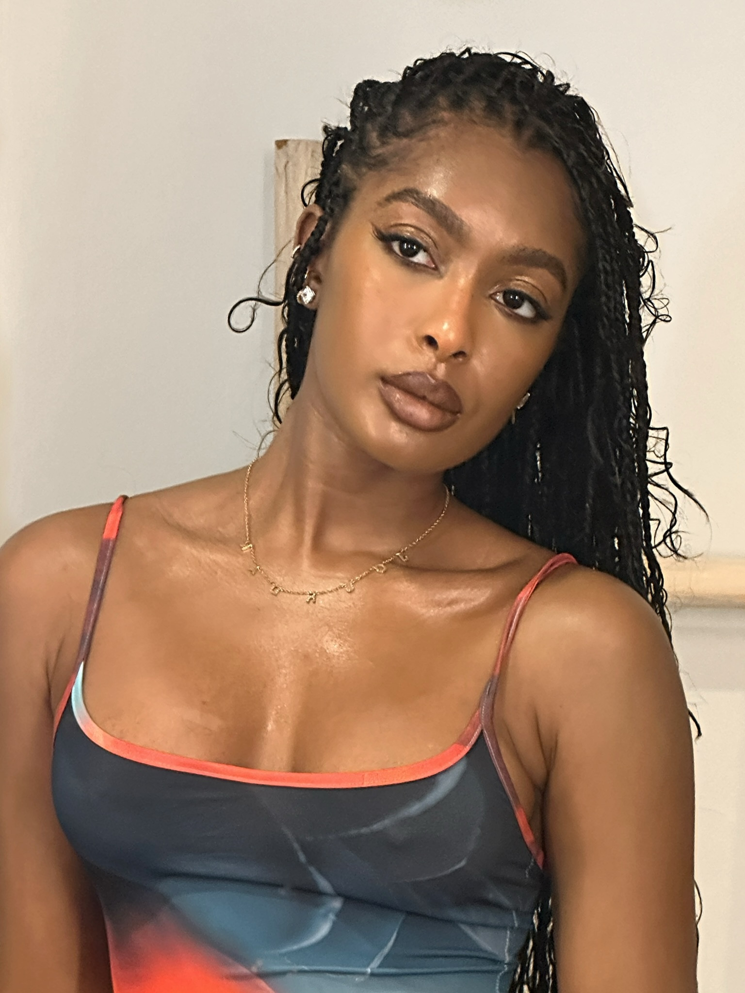 Makeup look ✨
Ami Cole - foundation
Hourglass concealer
MAC lip liner
Mac honey love lipstick
Dior brown eyeliner
Laura mercier setting powder

#LTKeurope #LTKbeauty #LTKstyletip