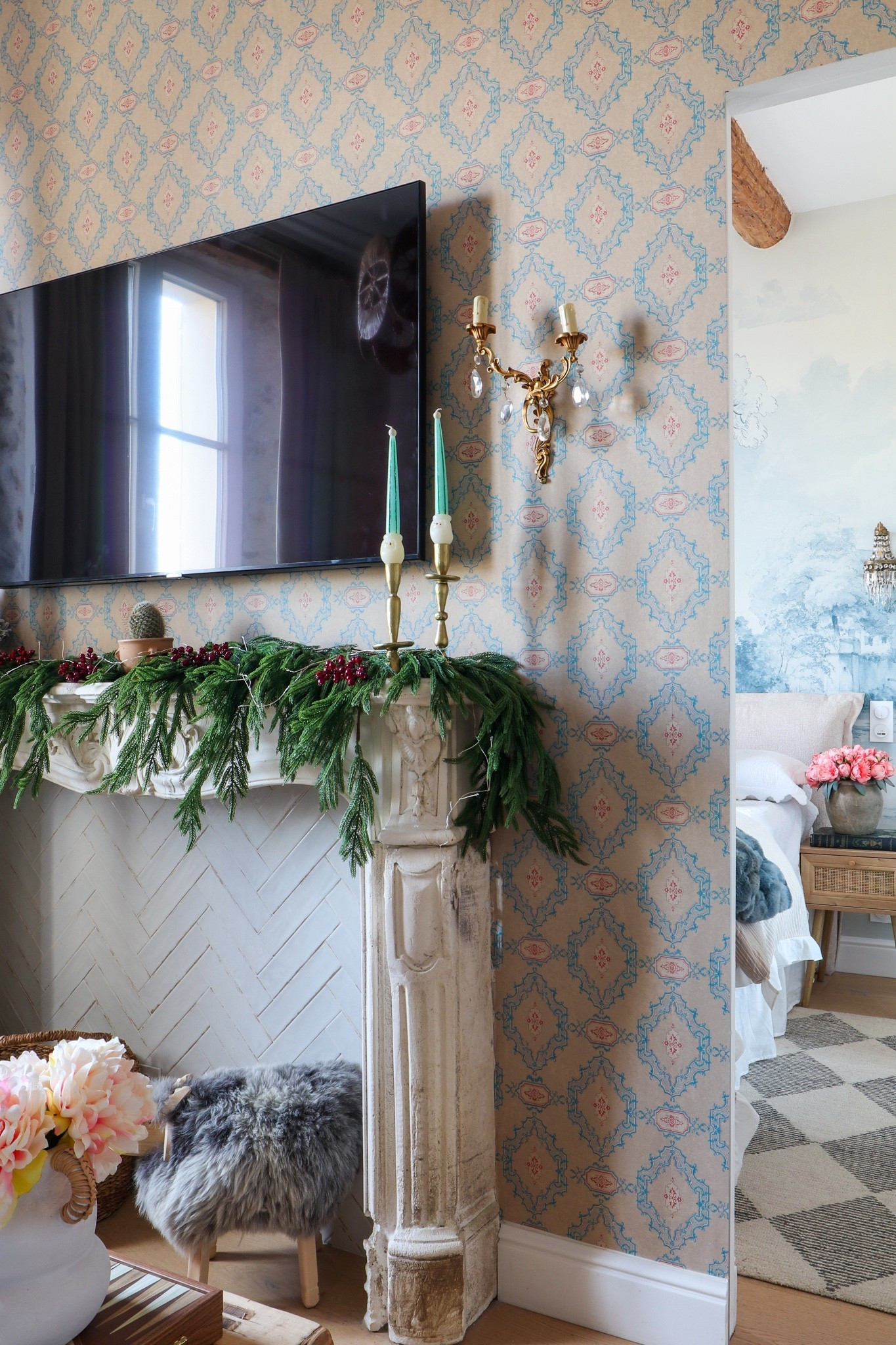 The Most GORGEOUS Garland!!! 🤩 It’s the “HANGING” Option  

#LTKHoliday #LTKHome #LTKSeasonal