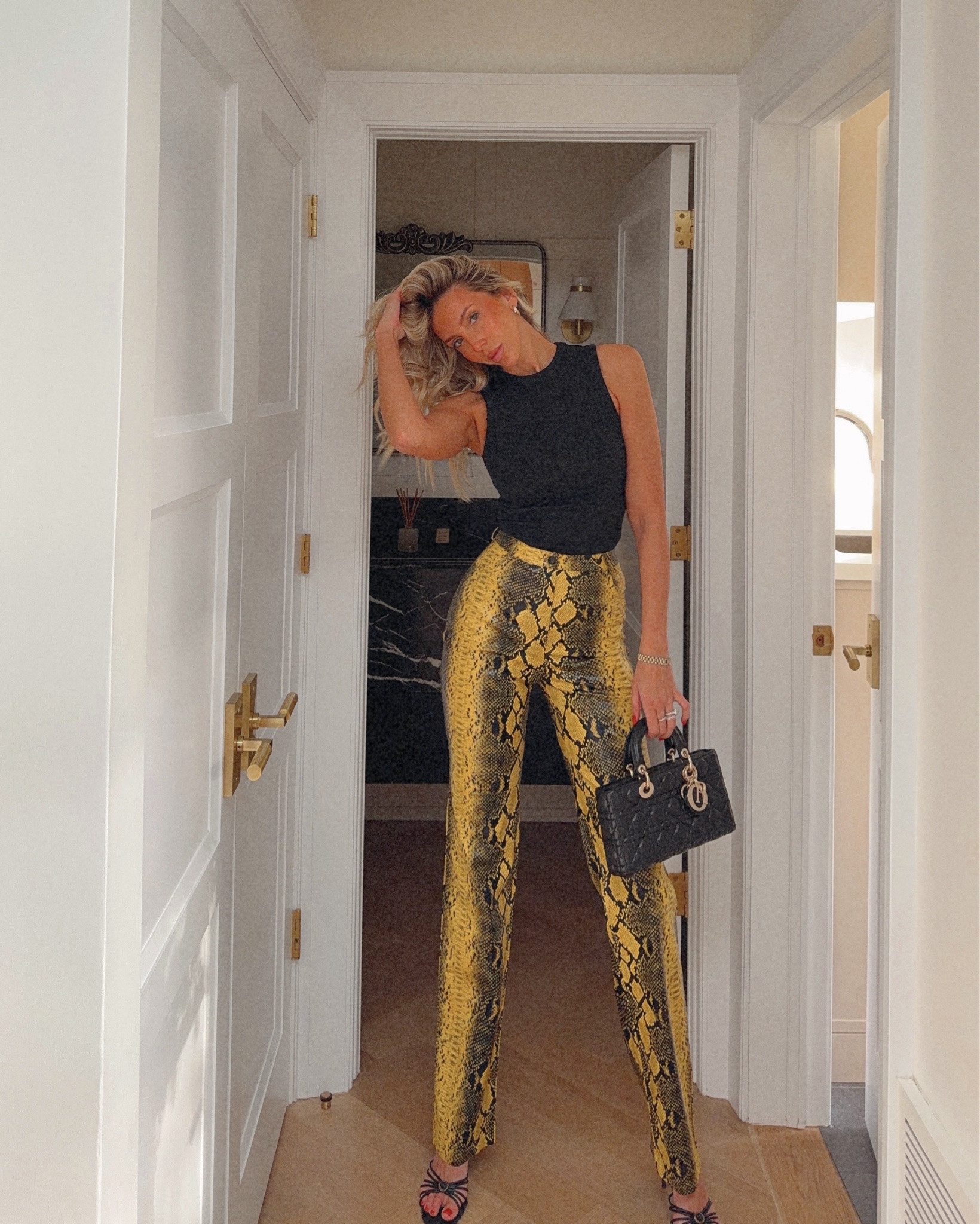 The pants are so good! Here are the links to my full outfit xo 

#LTKstyletip #LTKdatenight #LTKshoes