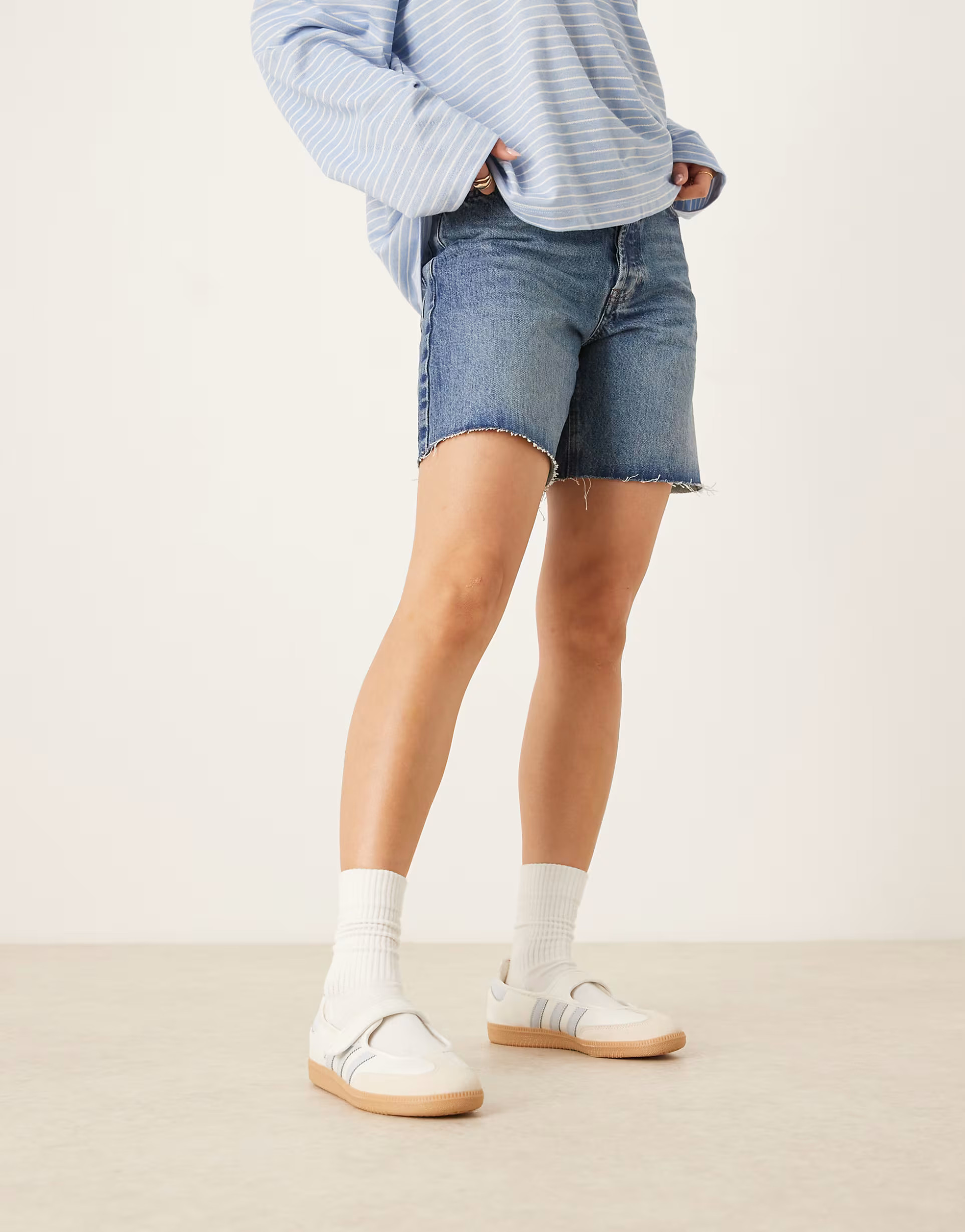 adidas Originals Samba Mary Jane trainers in white and blue | ASOS | ASOS (Global)