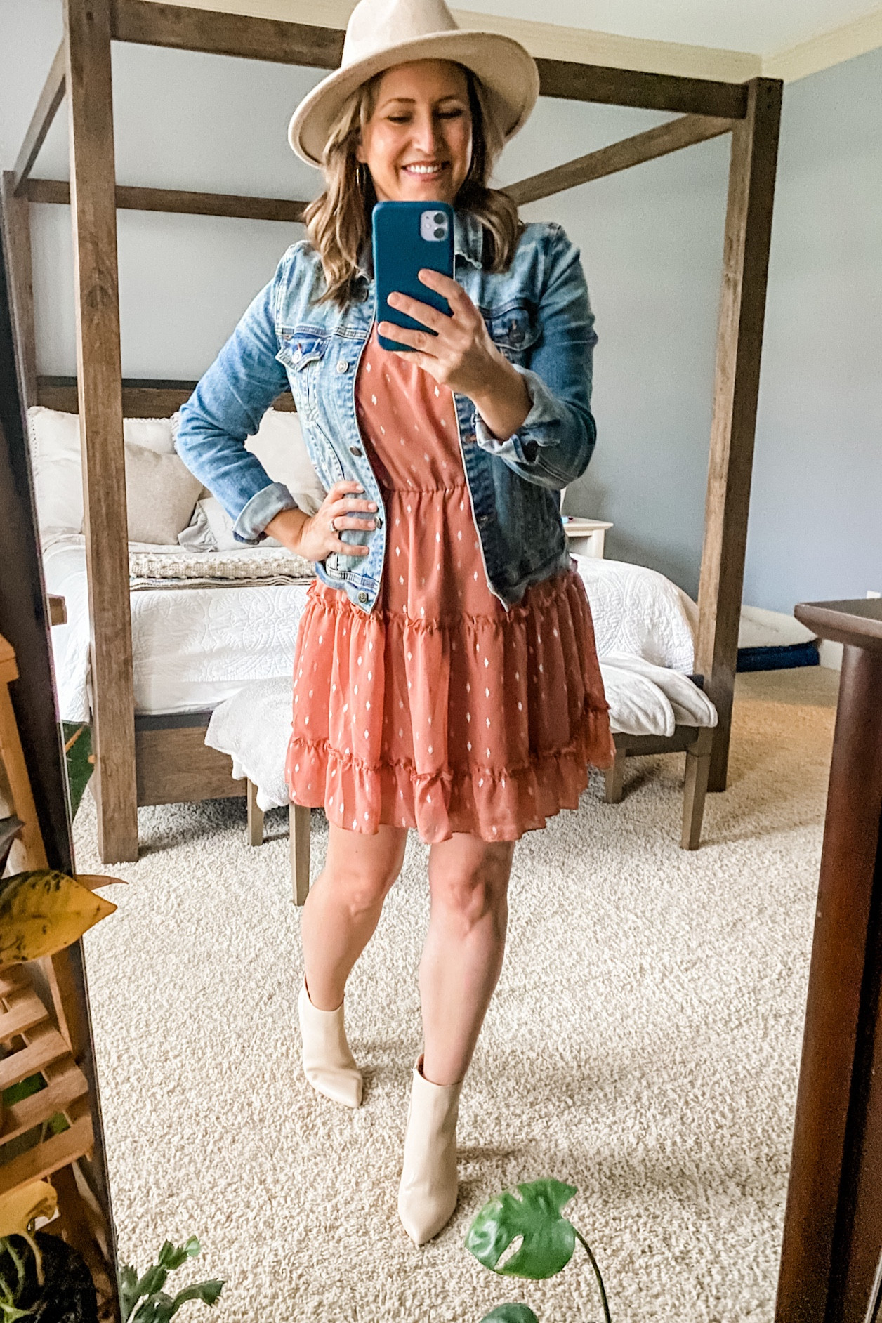 Saturday night. Date night. 
Easy pieces for a cute but comfy look.
🧡🧡🧡