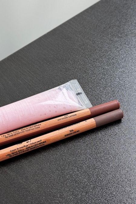 Lip liner and lip gloss combo I’ve been wearing on REPEAT. Made famous by Hailey Bieber viral videos on tiktok: Makeup Forever lip liner in Endless Cacao and Anywhere Caffeine. My clear gloss of choice is the Lancôme juicy tubes in Dreamsicle 

#LTKbeauty #LTKfindsunder50