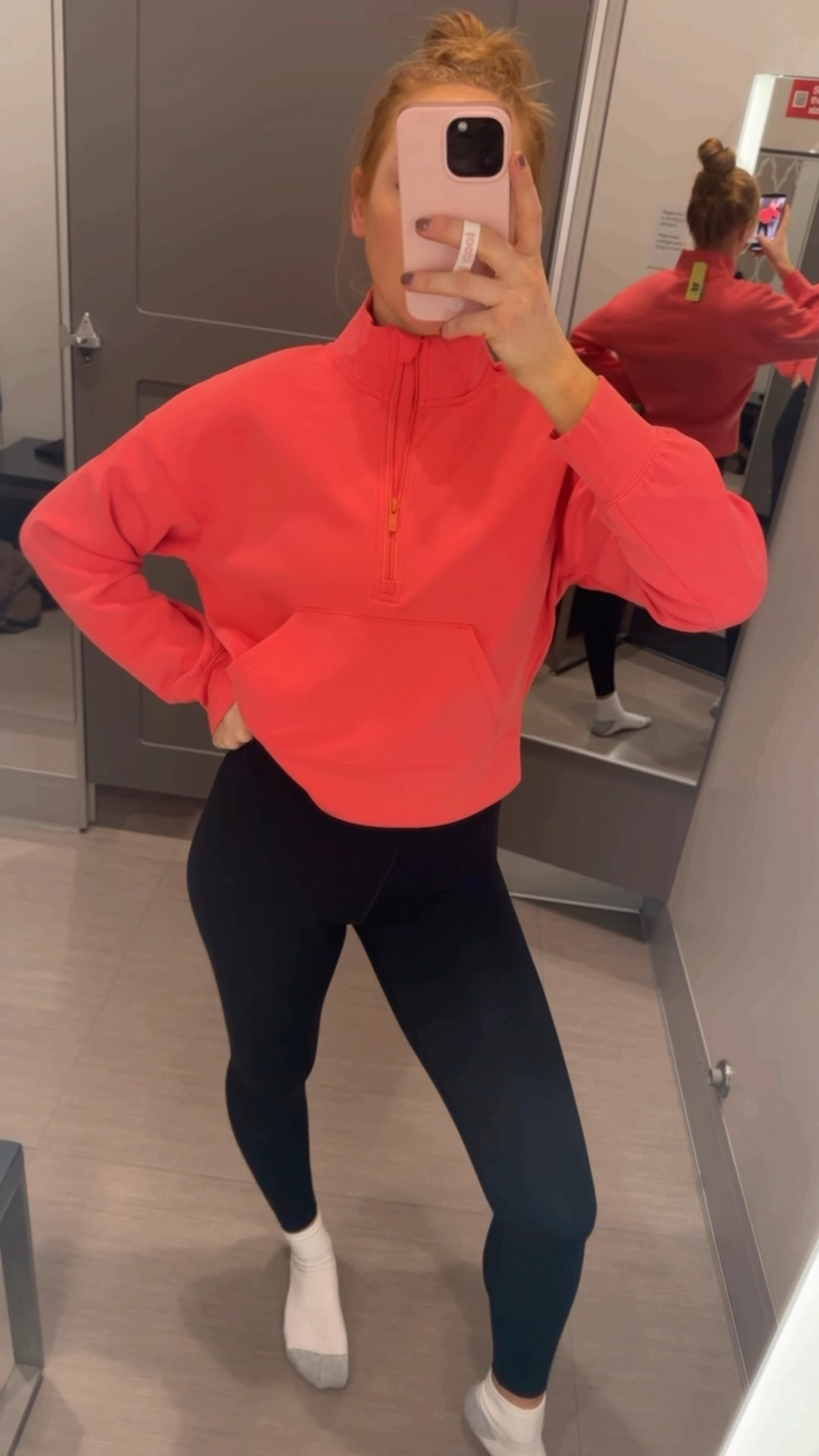I love love love this pullover!! The material is SO good - ribbed, stretchy, and luxe. Comes in a few different colors.
Leggings are some classic favs too 🤌🏼
Both pieces TTS - in smalls 

#LTKActive #LTKFitness