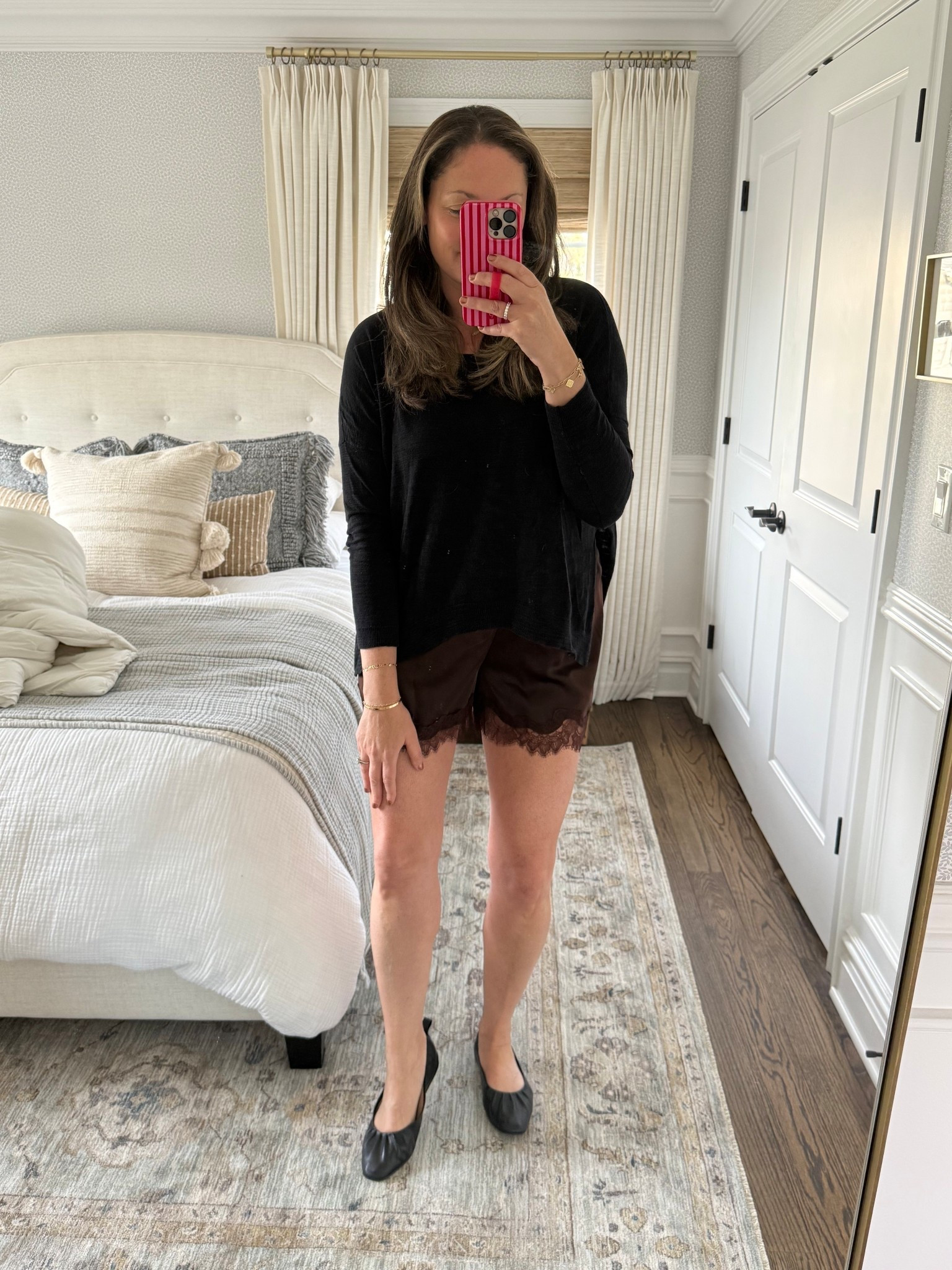 Cute silk lace shorts from @Target and they’re only $22! If you’re going to jump on this trend, make it easy and don’t spend too much. I love the chocolate brown!



#LTKSaleAlert #LTKootd #LTKdayinmylife