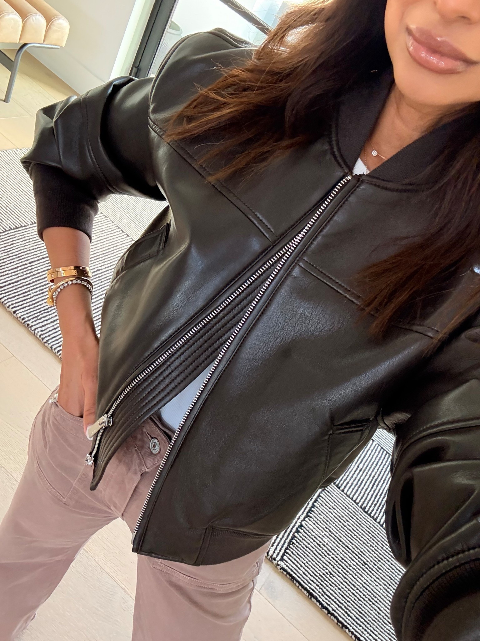 Wearing my fav chocolate  leather bomber & mauve denim  for happy hour with friends 

#LTKPetite #LTKootd #LTKSeasonal