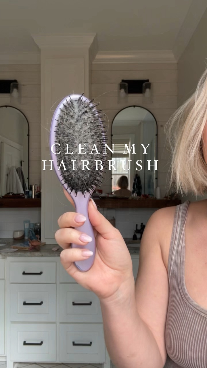 Clean my hairbrush 