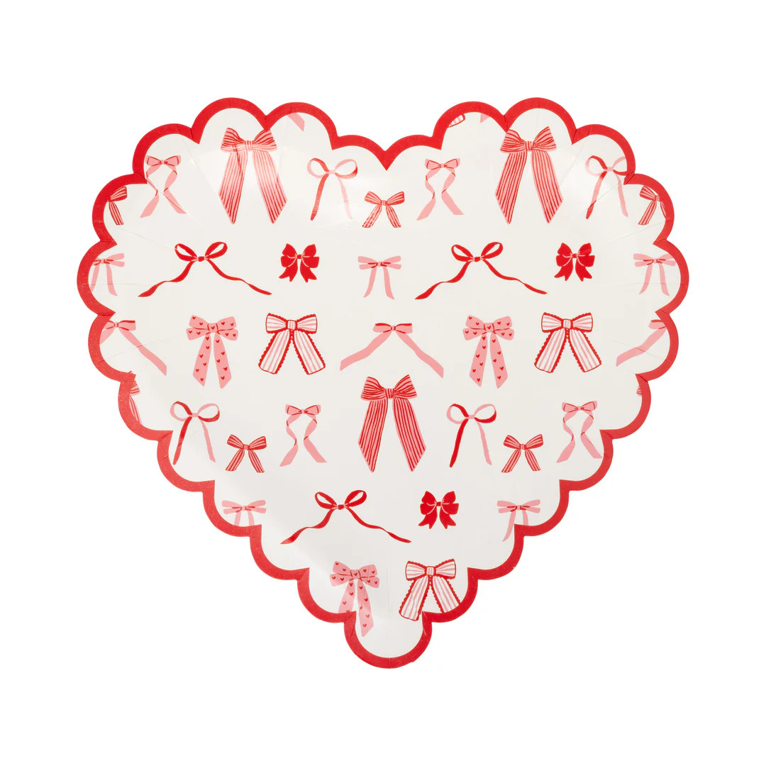 Bow Pattern Scalloped Heart Shapped Plate | My Mind's Eye