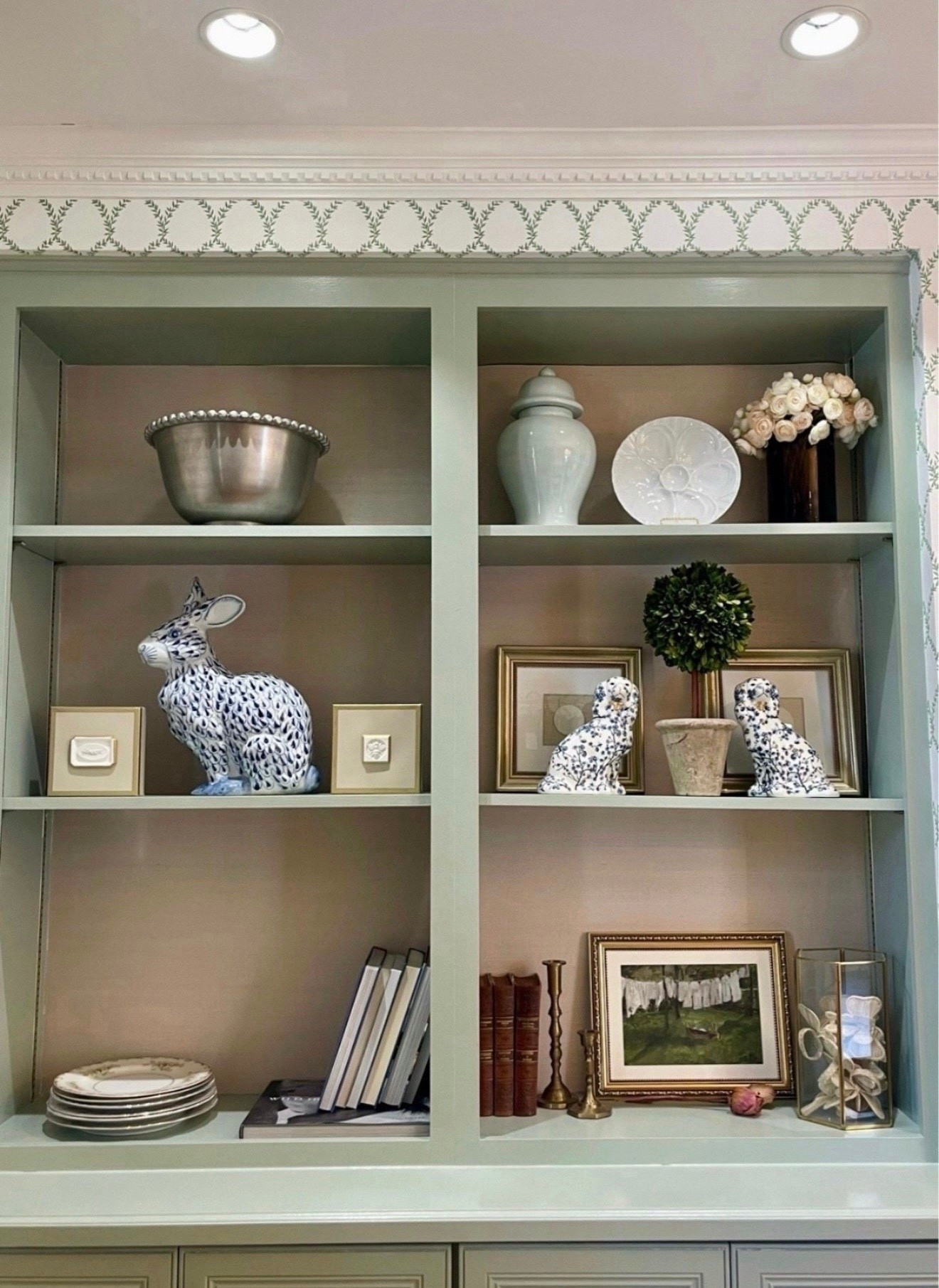  love styling bookshelves. A classic and timeless feel!

Meredith Hudkins, classic, preppy, timeless, affordable, bookshelves, decor, ginger, drawer, flowers, faux, plants, artwork, silver, gold, chic 

#LTKHome #LTKFindsUnder50 #LTKSaleAlert