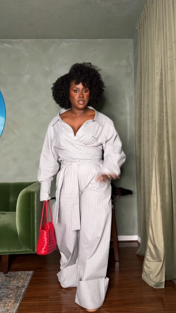 Pin stripe wide leg big cuff tailored trousers and top with red woven bag. Great summer to fall preppy outfit 