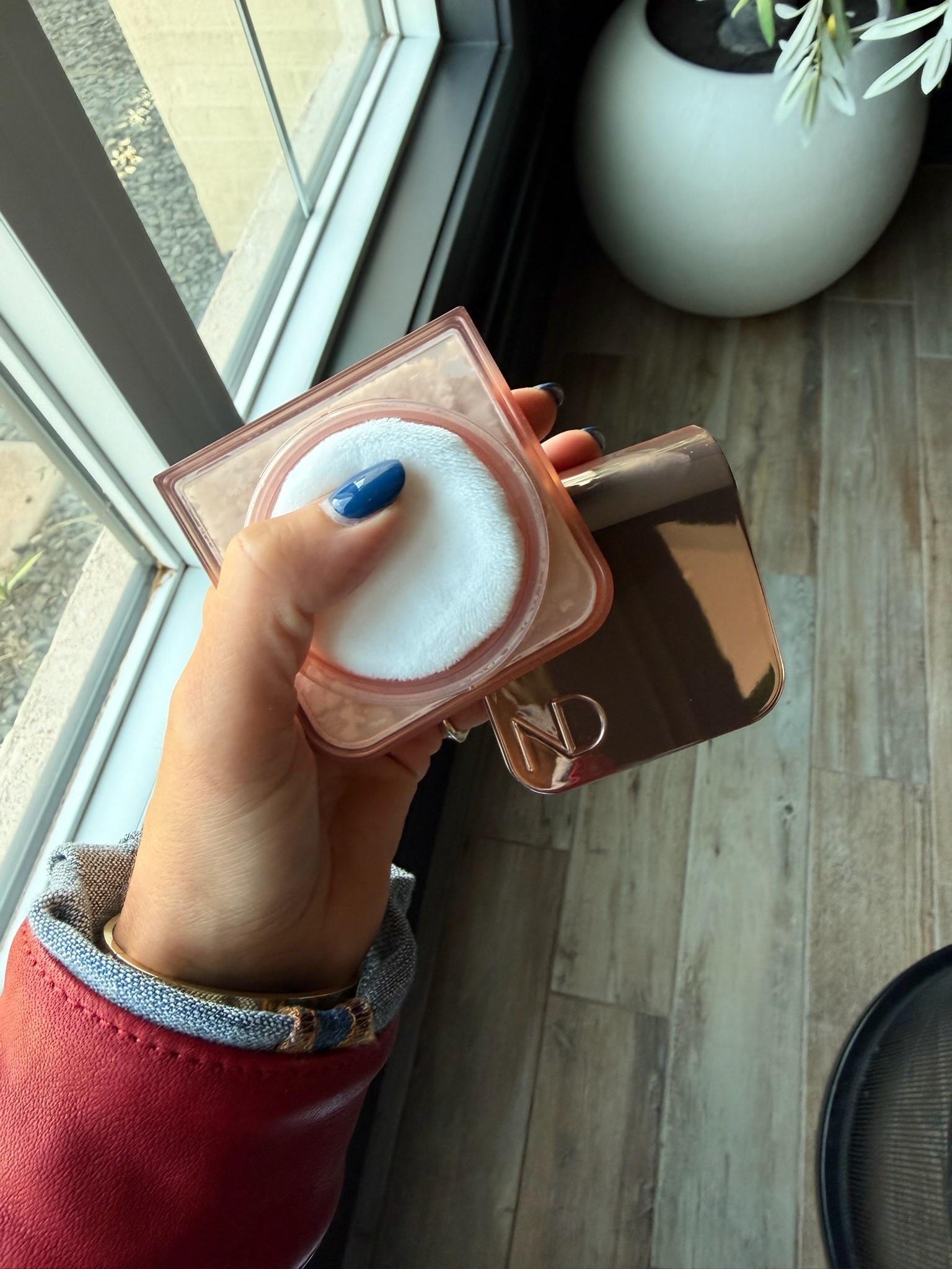 Superrrr excited about this setting powder!! I’ve heard amazing things so I will report back!!