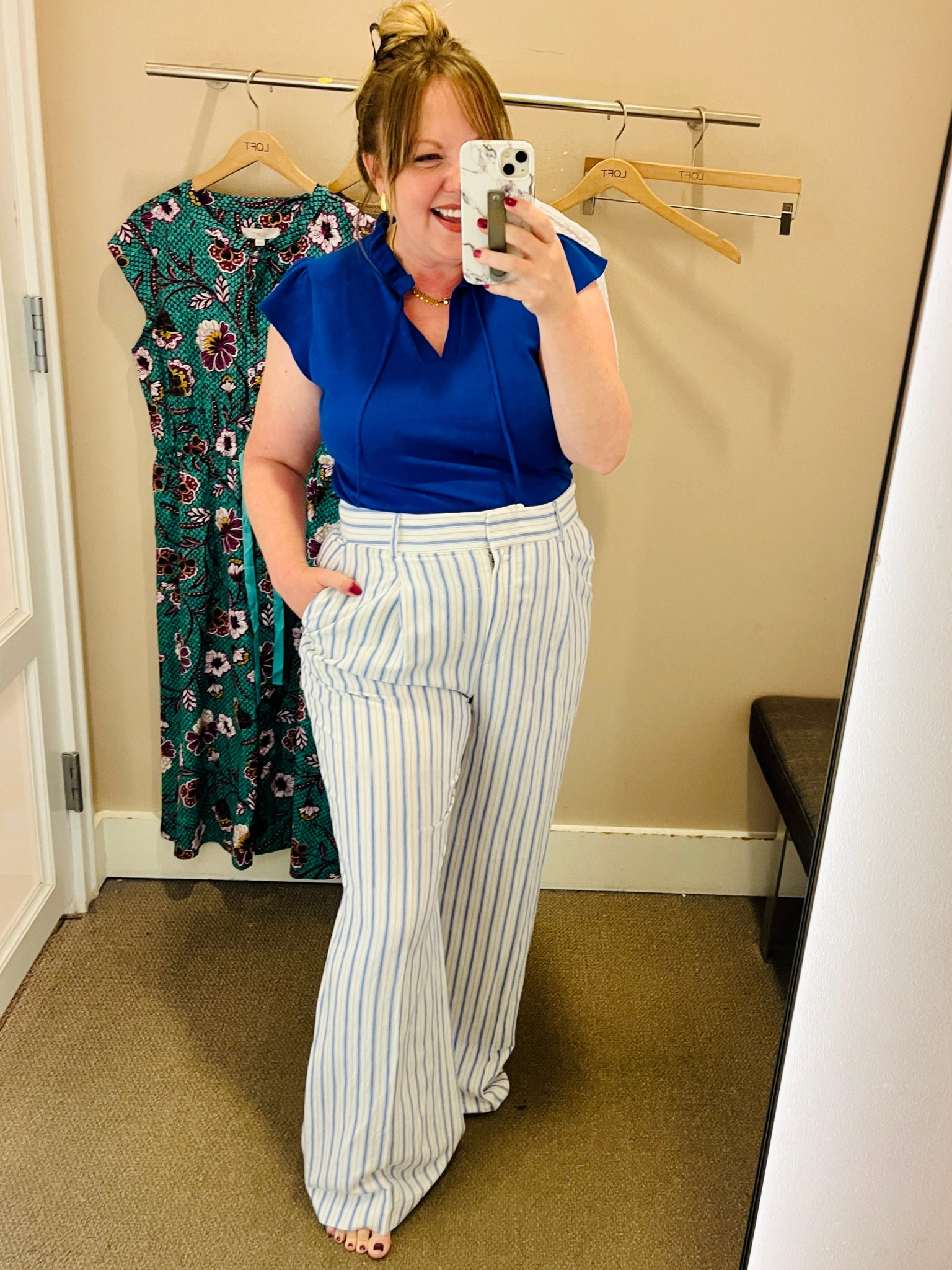 Medium top; 12 pants

#LTKunder50 #LTKSeasonal #LTKsalealert