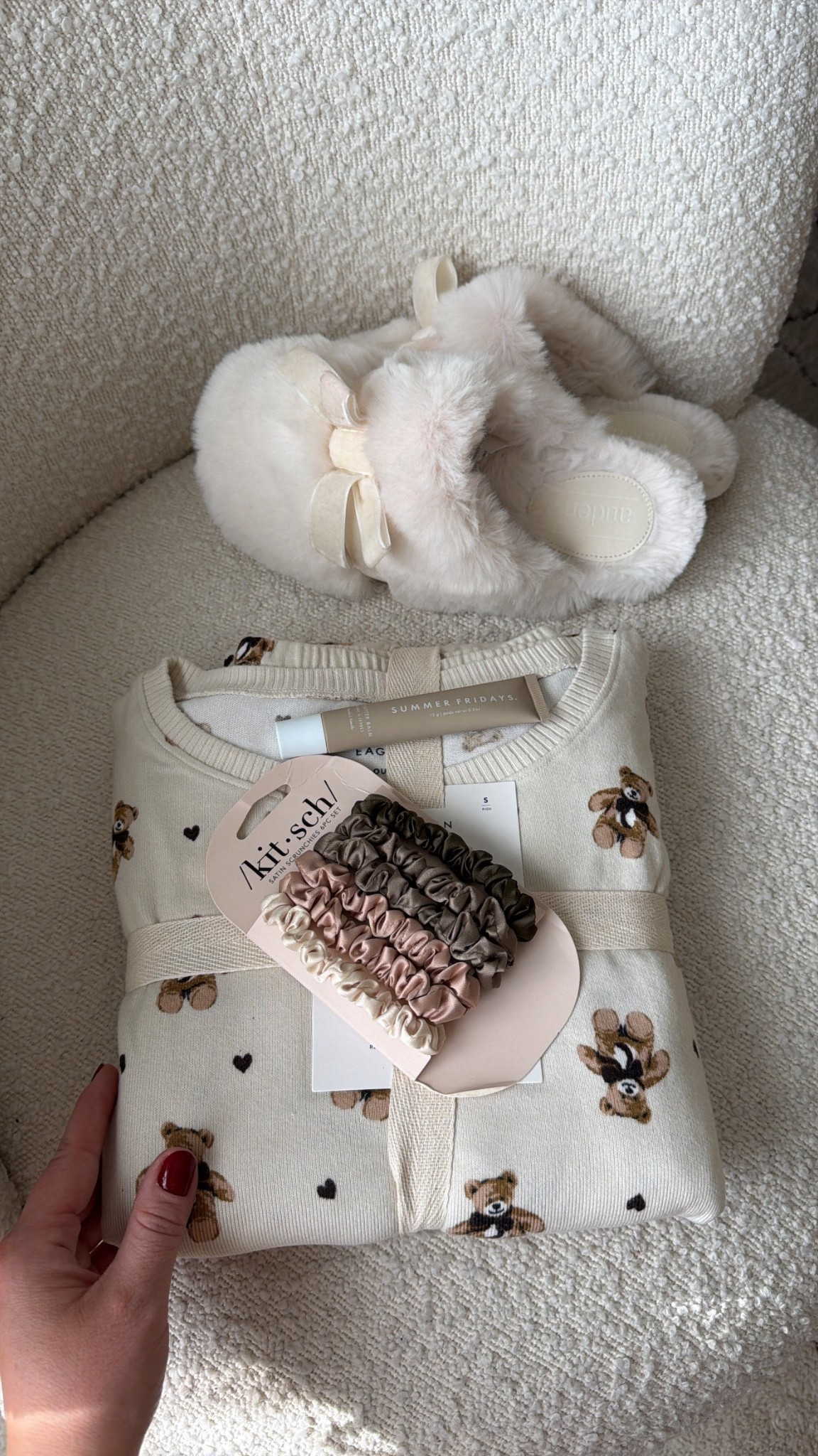 Gift idea for her — the cutest bear pajamas, hair ties and slippers! 



#LTKGiftGuide #LTKselfcare #LTKootd