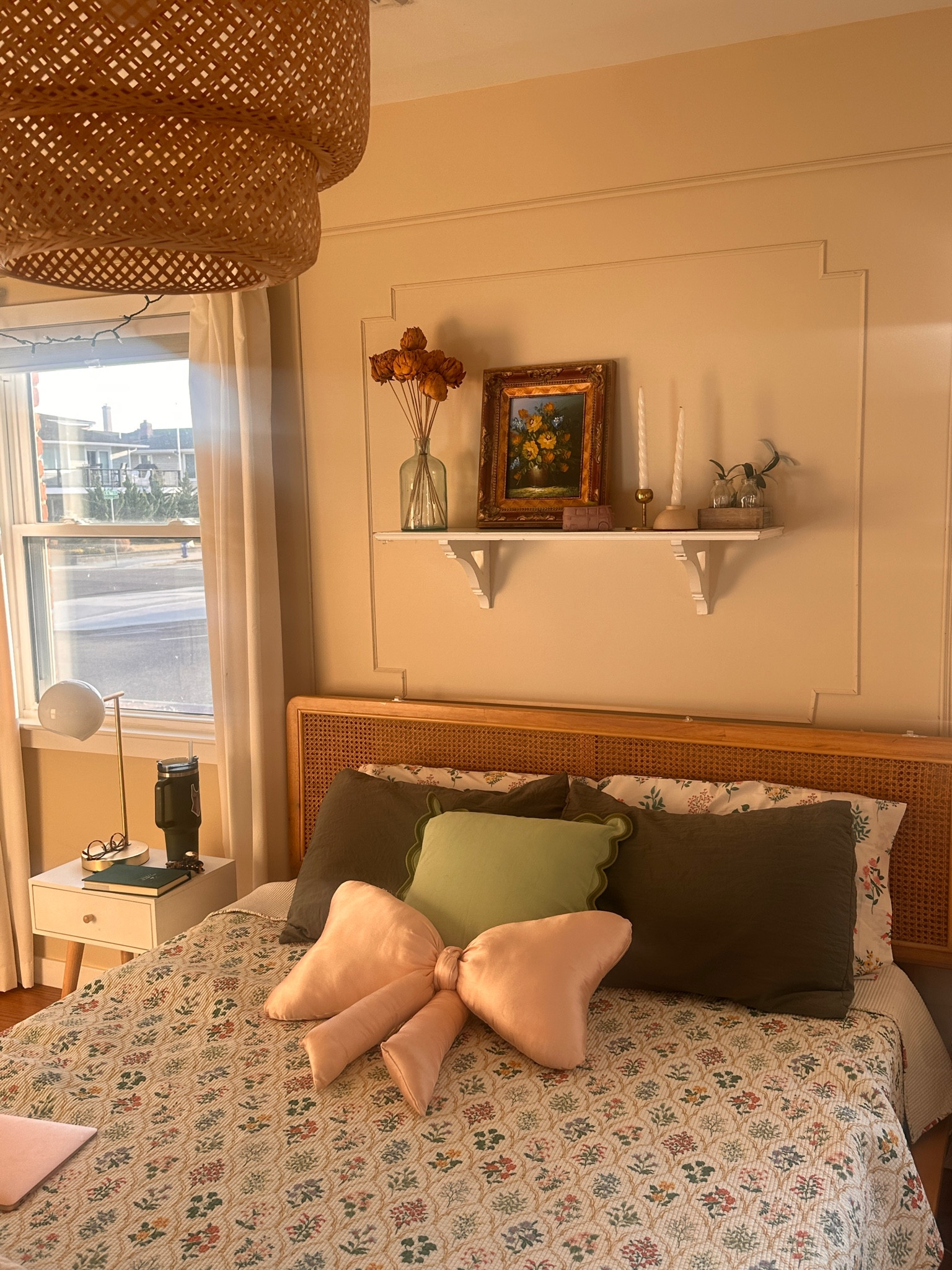 Links to everything in my bedroom  

#LTKSeasonal #LTKfindsunder50 #LTKhome