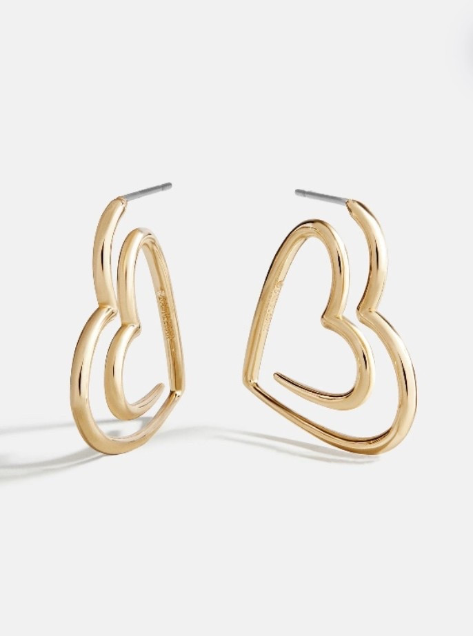 Valentine’s Day Gift Idea: Heartbeat Hoop Earrings $44

#LTKGiftGuide #LTKFindsUnder50 #LTKOver40