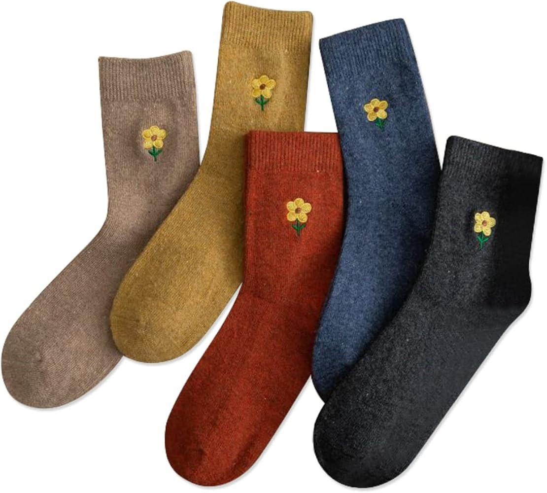 IIG Cute Warm Wool Socks for Women Super Cozy Thick Crew Winter Socks Gifts, 5 Pairs | Amazon (US)