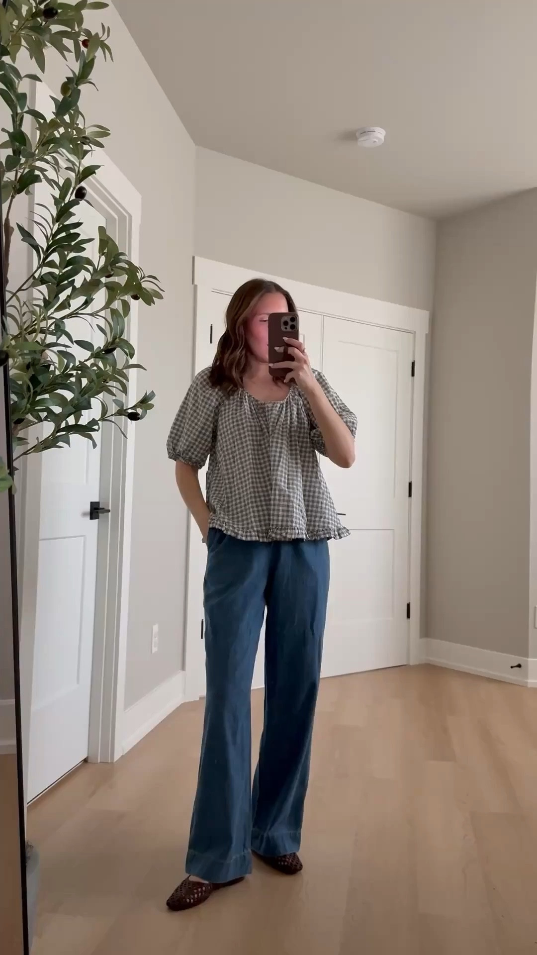 Teacher outfit idea🍎 this cute little gingham top has the sweetest ruffle and looks just as cute tucked in! These pull on pants are a closet staple! So comfy!
Wearing a small top (need xs) and xs pants 

Target style, teacher outfit, classroom style, teacher outfit idea 

#LTKstyletip

#LTKootd #LTKWorkwear #LTKSeasonal

#LTKSeasonal #LTKspringtrends #LTKWorkwear