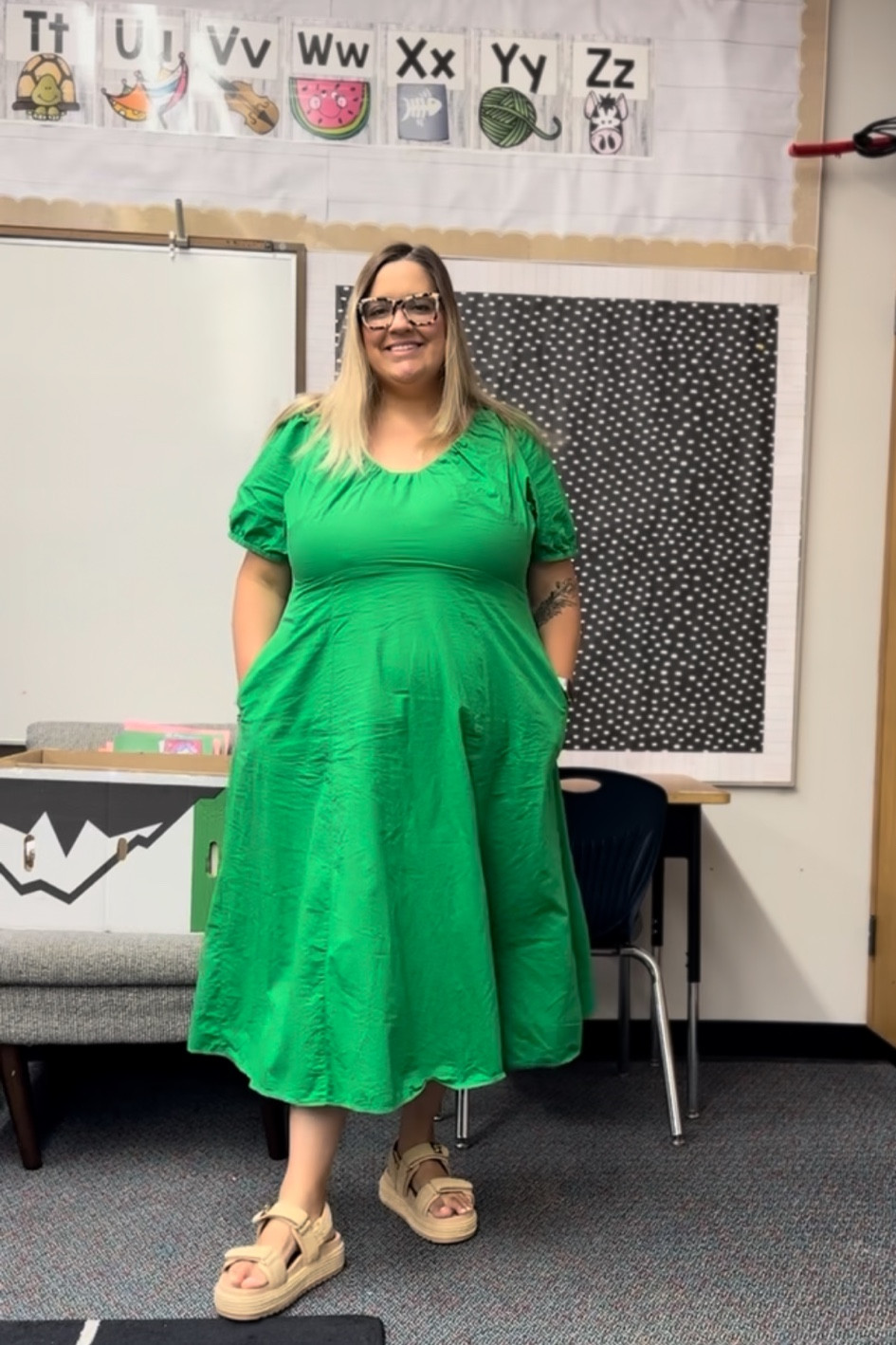 Plus size teacher OOTD

#LTKPlusSize #LTKShoeCrush #LTKSaleAlert