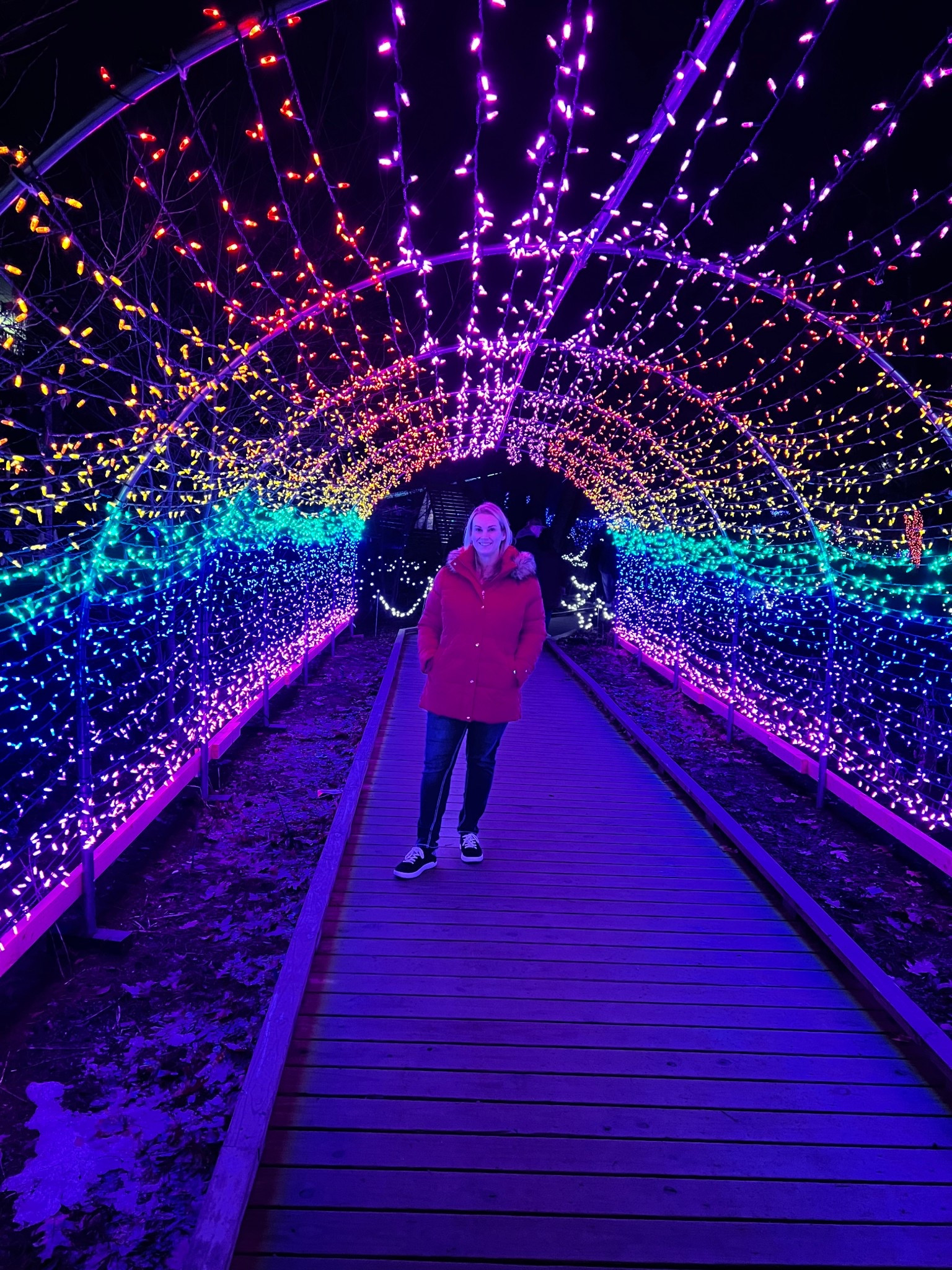 And just like that, Christmas week comes to an end ✨🎄 Grateful for the magic, memories, and all the twinkly moments. Last stop was the Christmas winter wonderland tour. My heart is full! ❤️

#WinterWonderland #ChristmasMagic #HolidayVibes #ChristmasLights #FestiveFeels #HolidaySeason #MerryAndBright


#LTKOver40 #LTKHoliday #LTKGiftGuide