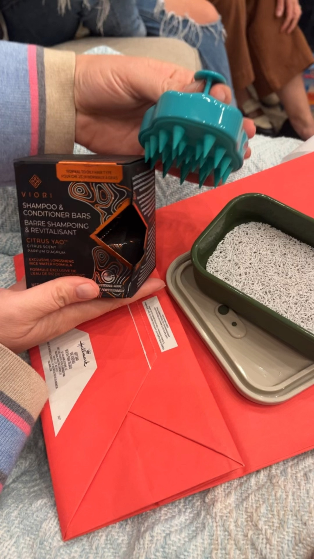 Shampoo & conditioner bar with travel case and scalp scrubber

#LTKbeauty #LTKfindsunder50