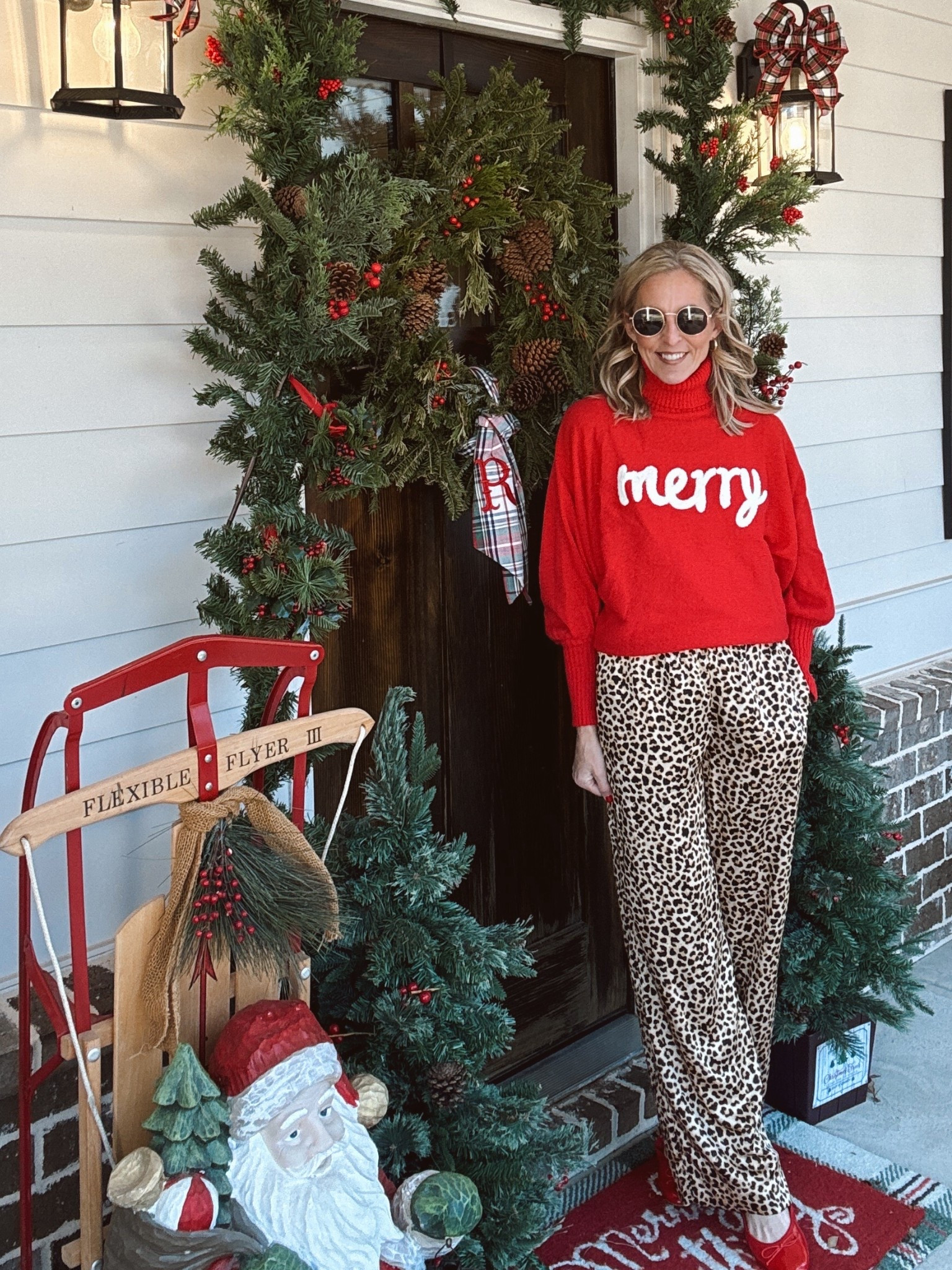 Holiday dressing, but make it real life festive.
From cozy Christmas knits to classic denim layers and a bow-front moment that feels straight out of a holiday movie 🎁❤️ These are the kinds of pieces you can wear all season long — mixing comfort, color, and just the right amount of cheer. Whether you’re running errands, heading to school or work, meeting friends for coffee, or dressing up for a holiday party, these outfits prove you don’t need a closet full of “one-time” looks to feel festive.
Every single piece is wearable, repeatable, and merry in the best way.
